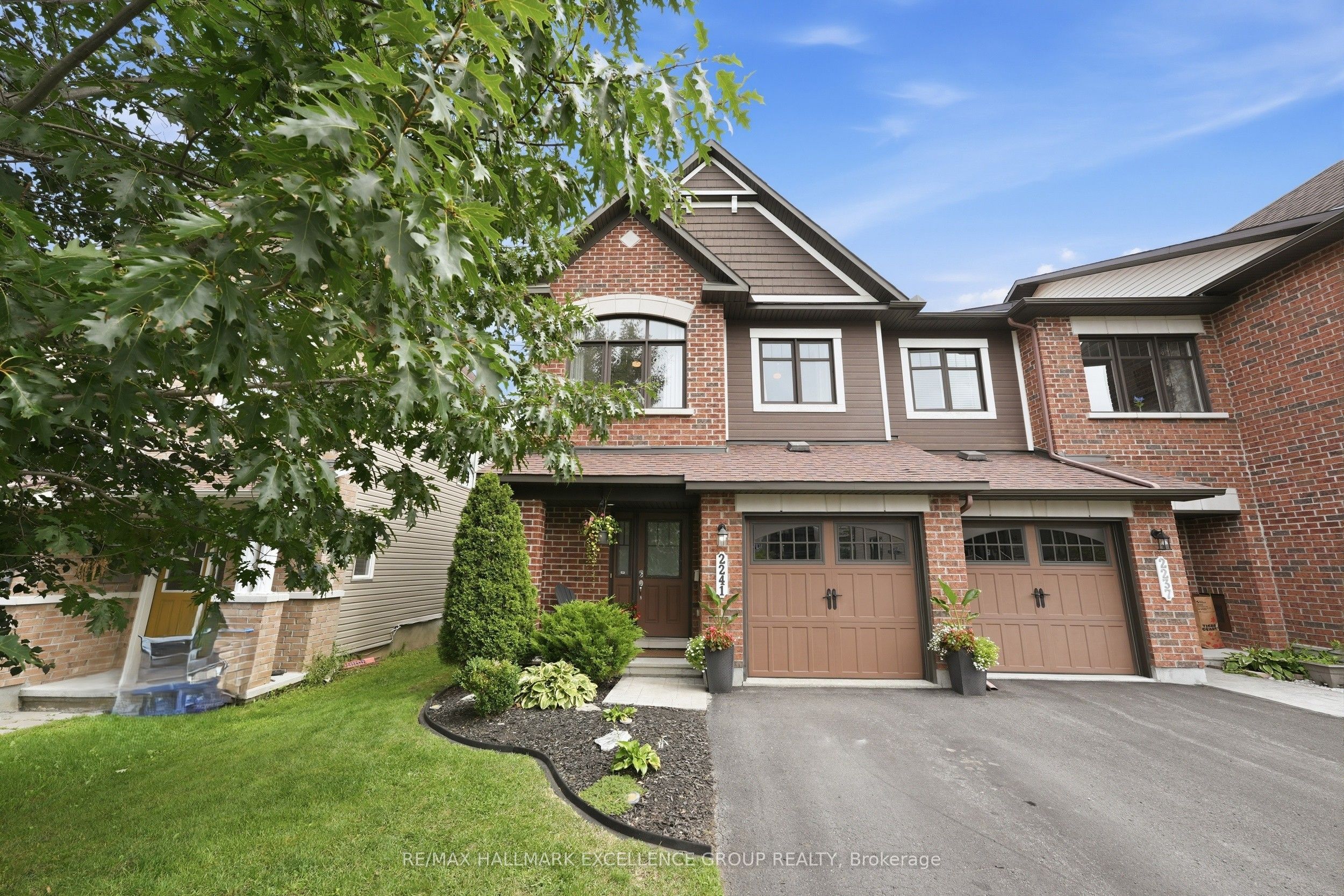 2241 Marble Crescent Property Photo 1