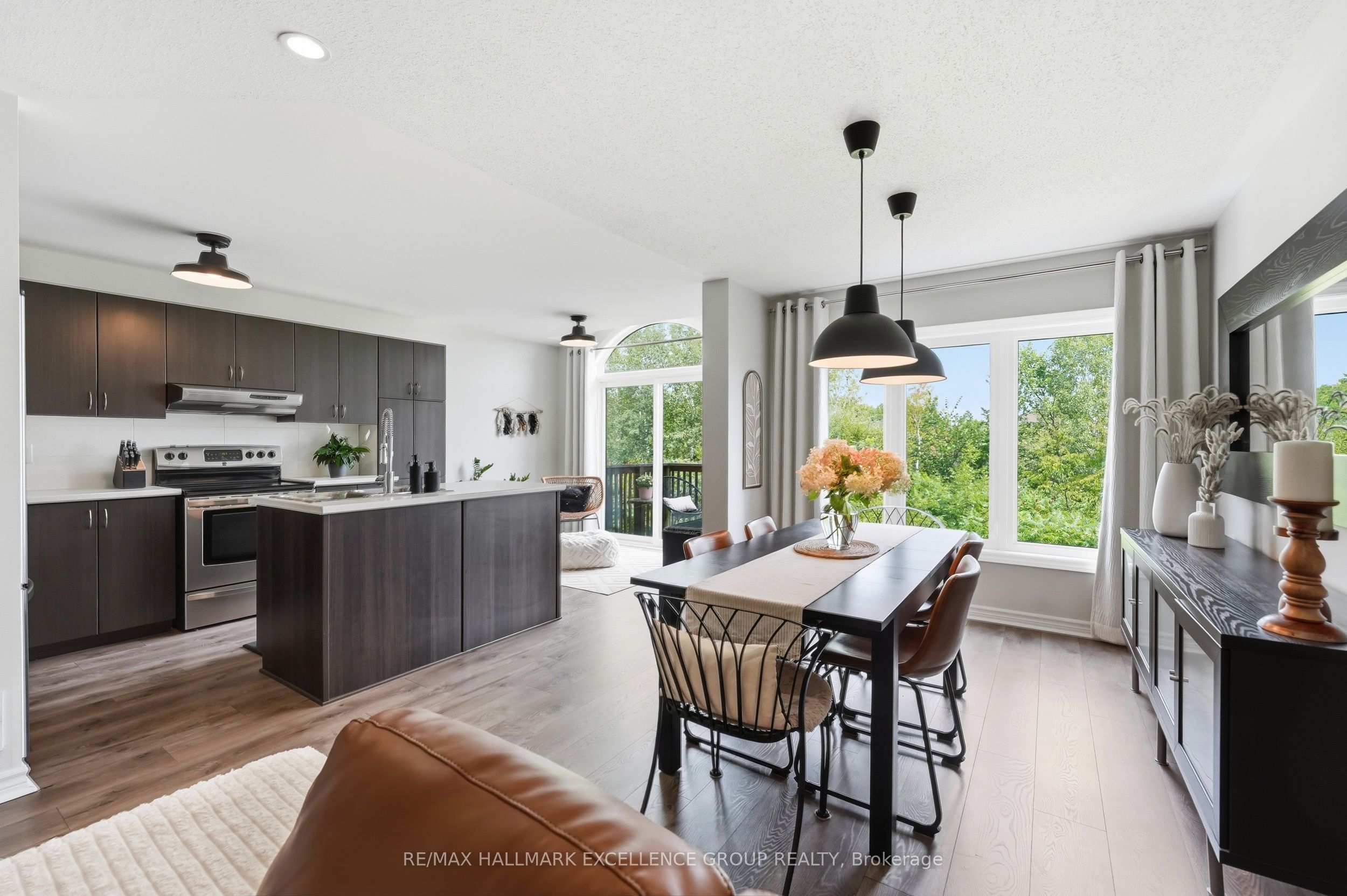2241 Marble Crescent Property Photo 8
