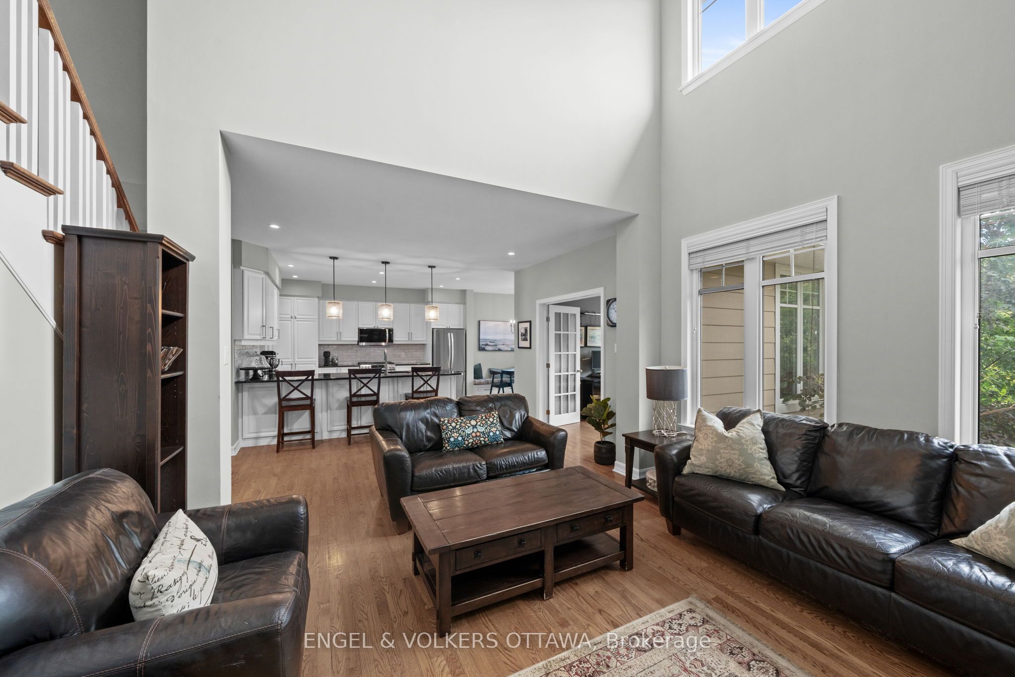 564 Erinwoods Circle Property Photo 16