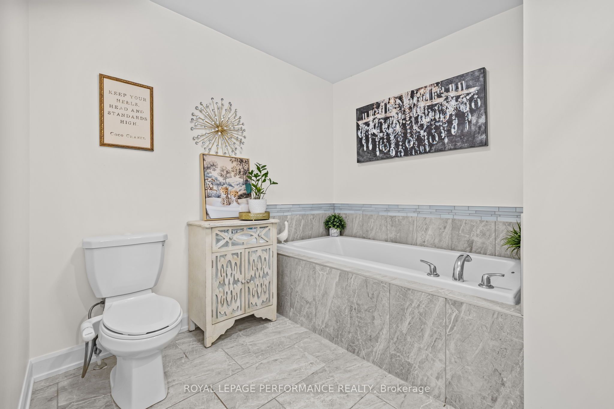 390 Twilight Avenue Property Photo 18