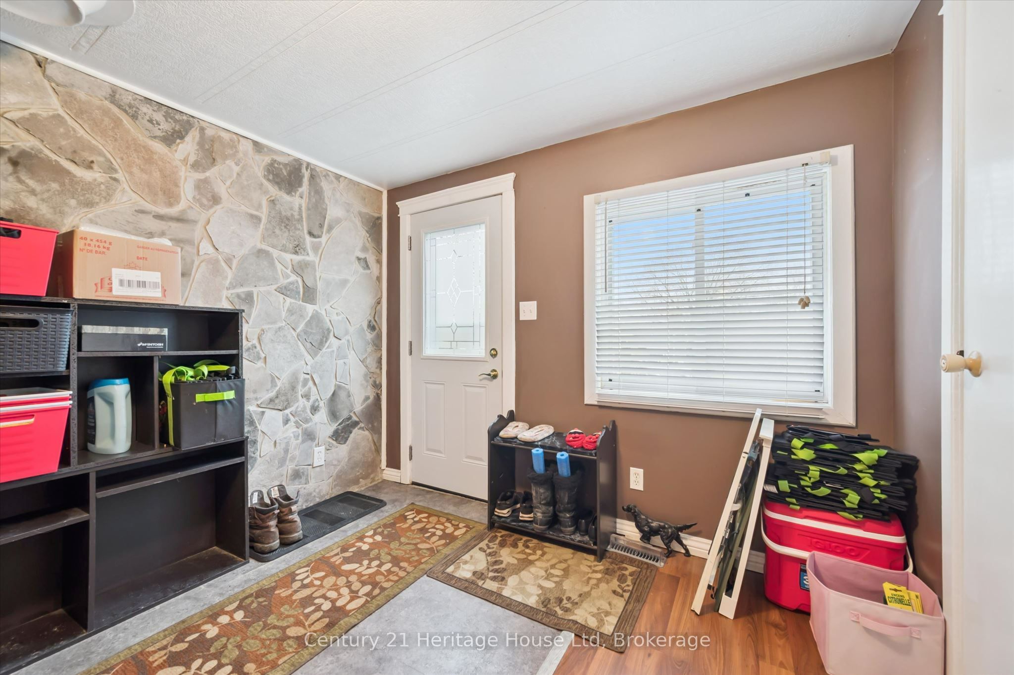 25 Fourth Avenue Property Photo 7