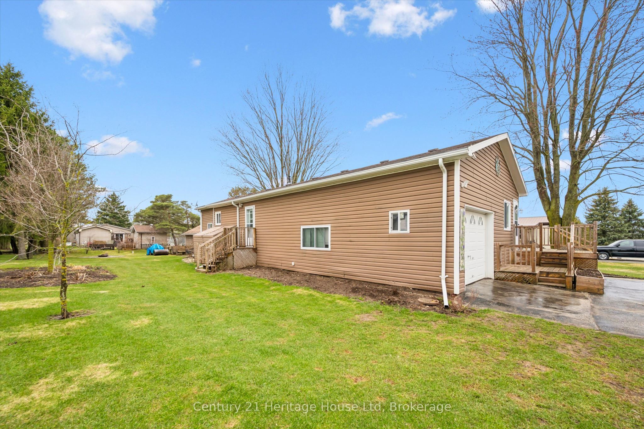 25 Fourth Avenue Property Photo 29