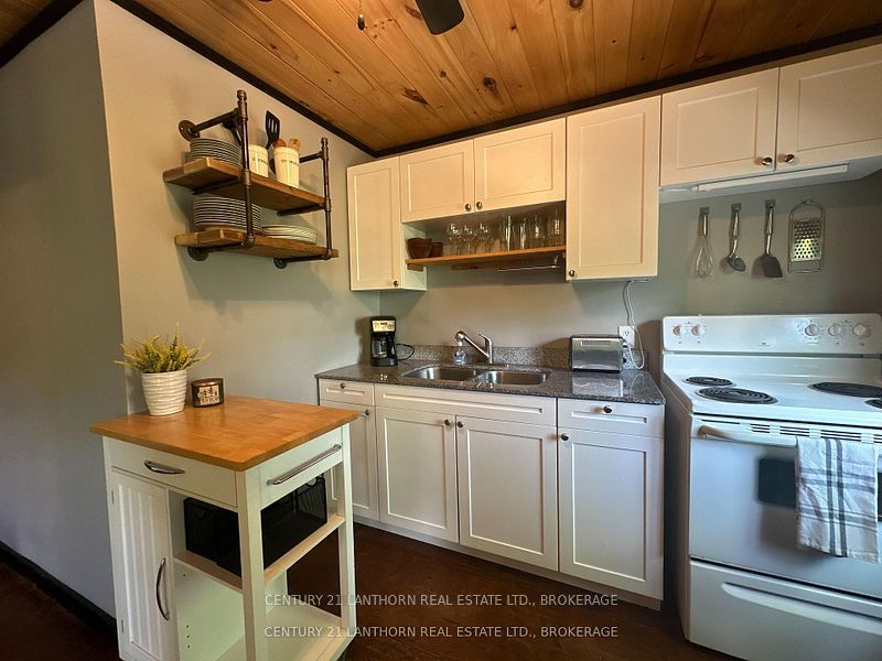 1024 Harrington Lane Property Photo 9