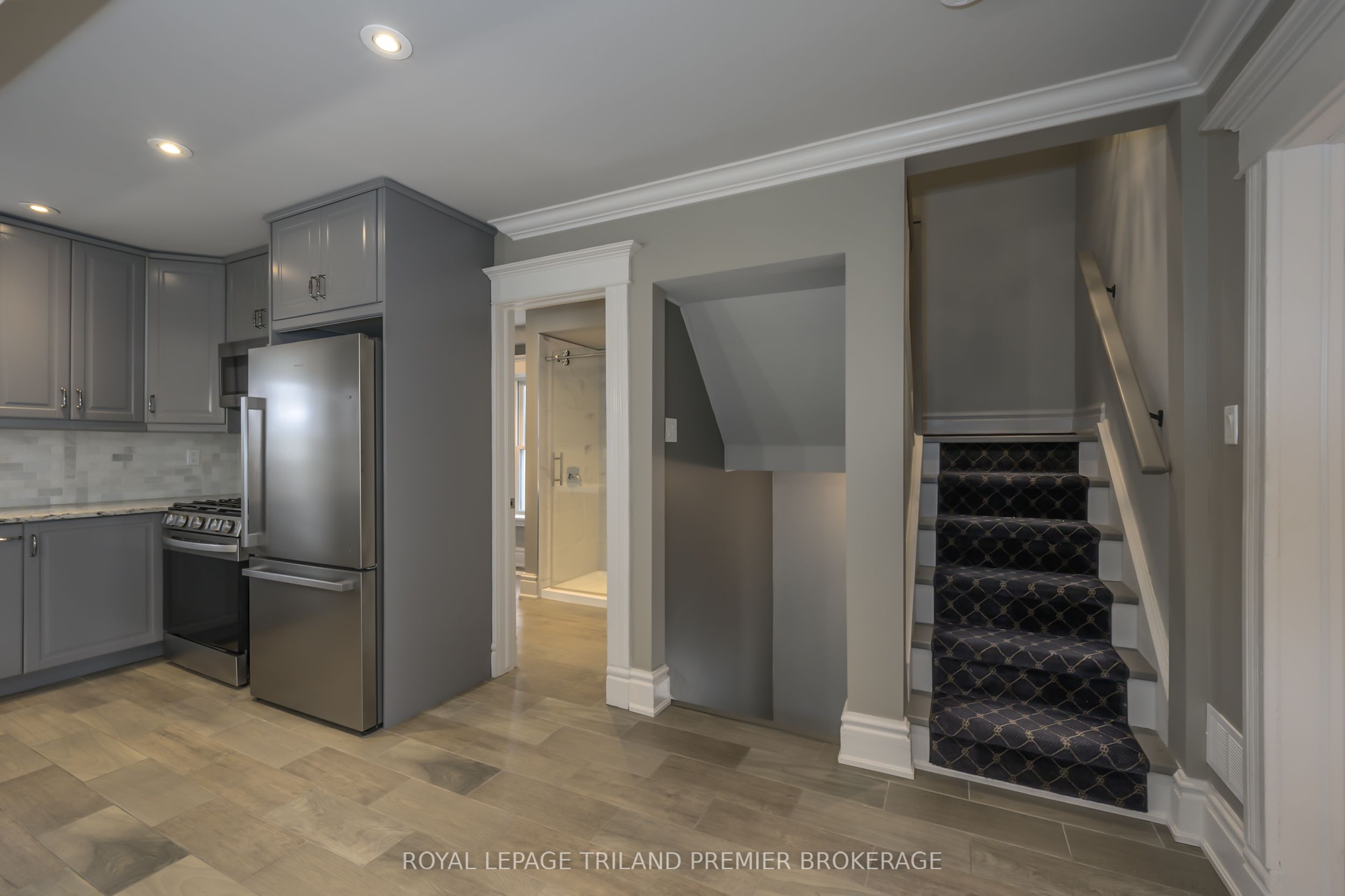 100 Central Avenue Property Photo 6