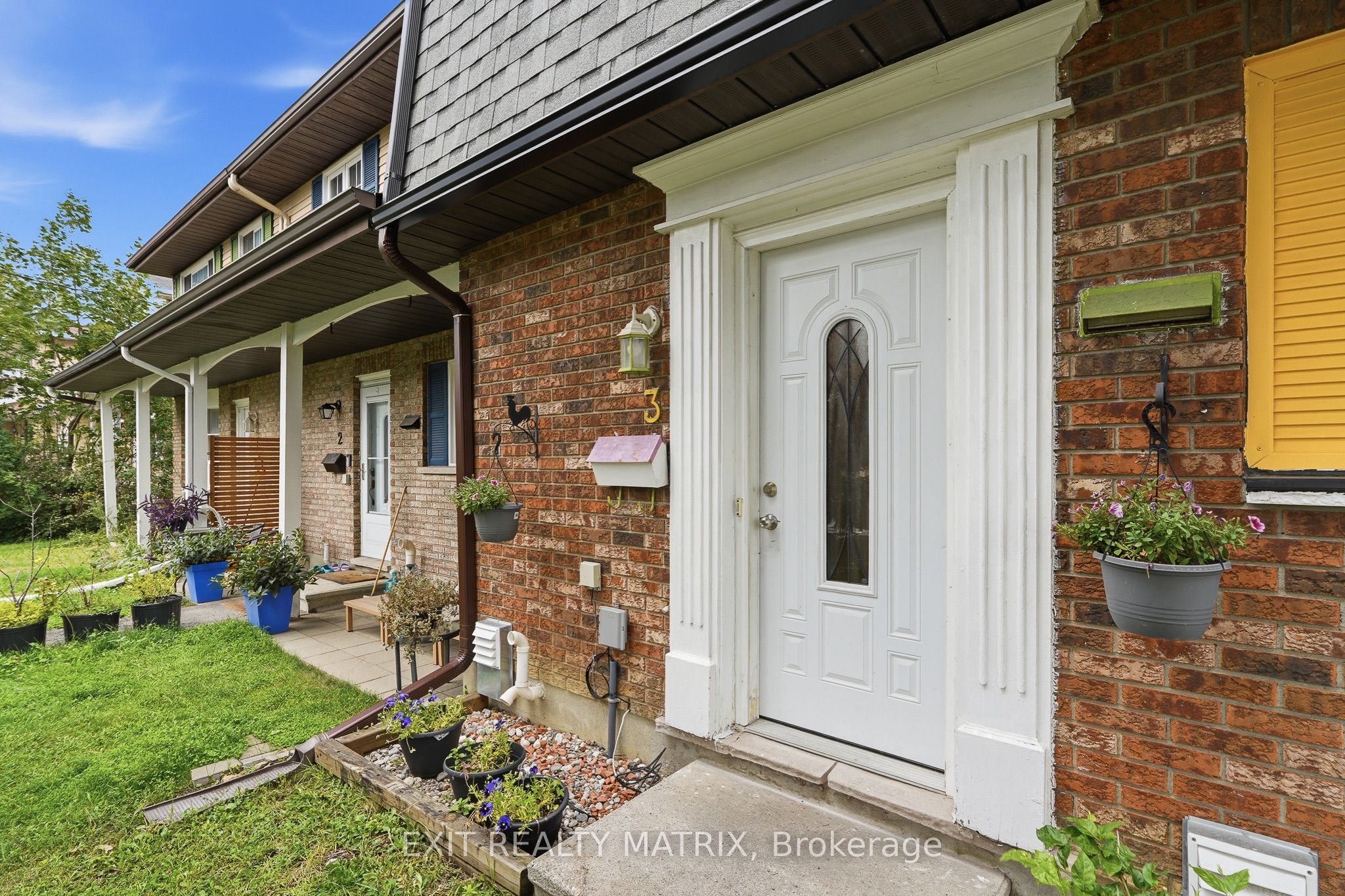 1661 Heron Road 3 Property Photo 3