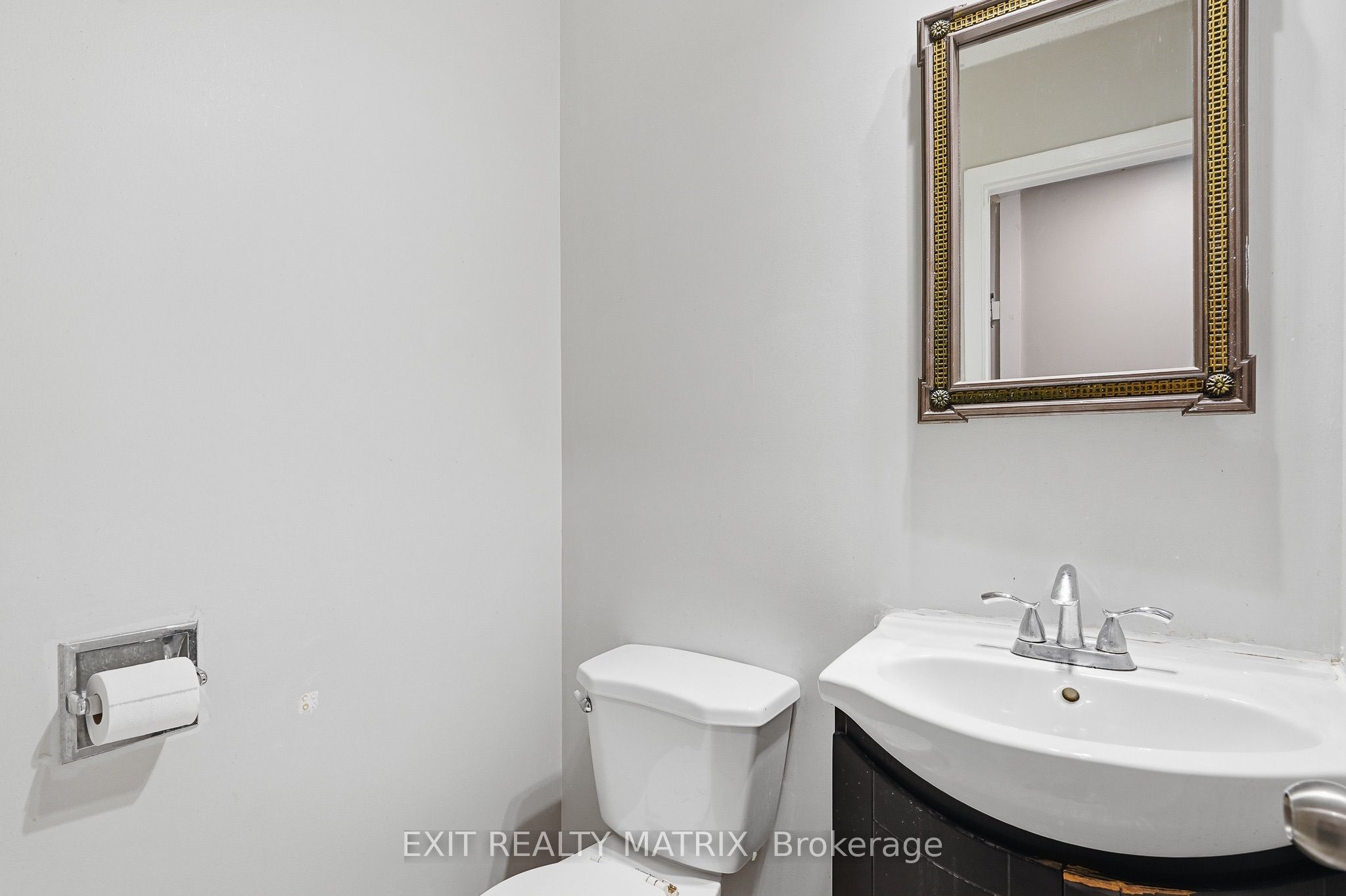 1661 Heron Road 3 Property Photo 5