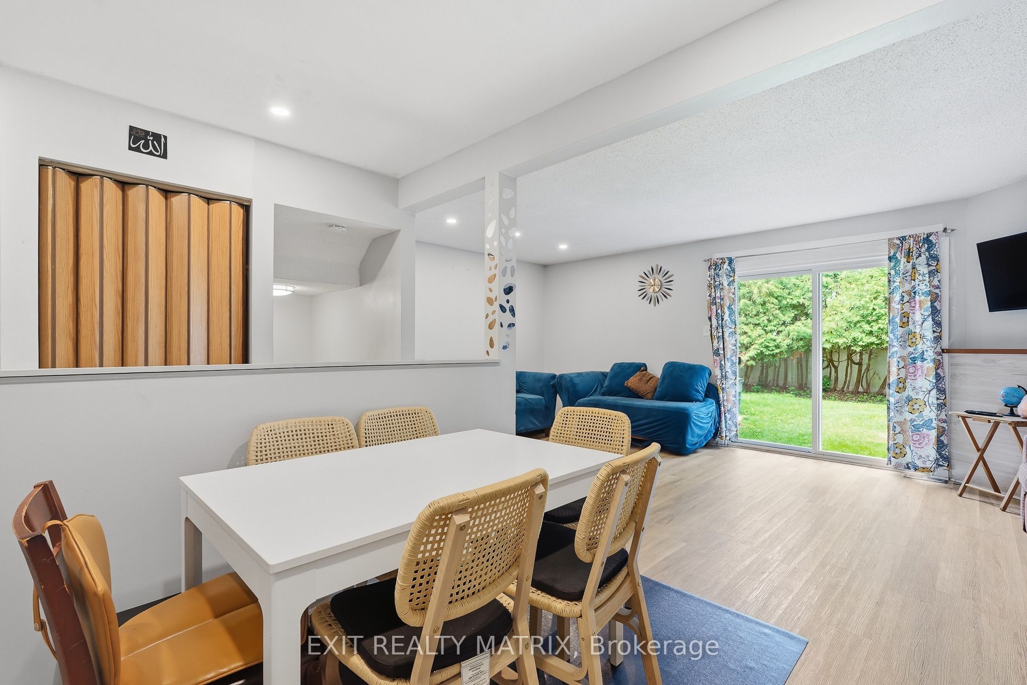 1661 Heron Road 3 Property Photo 11