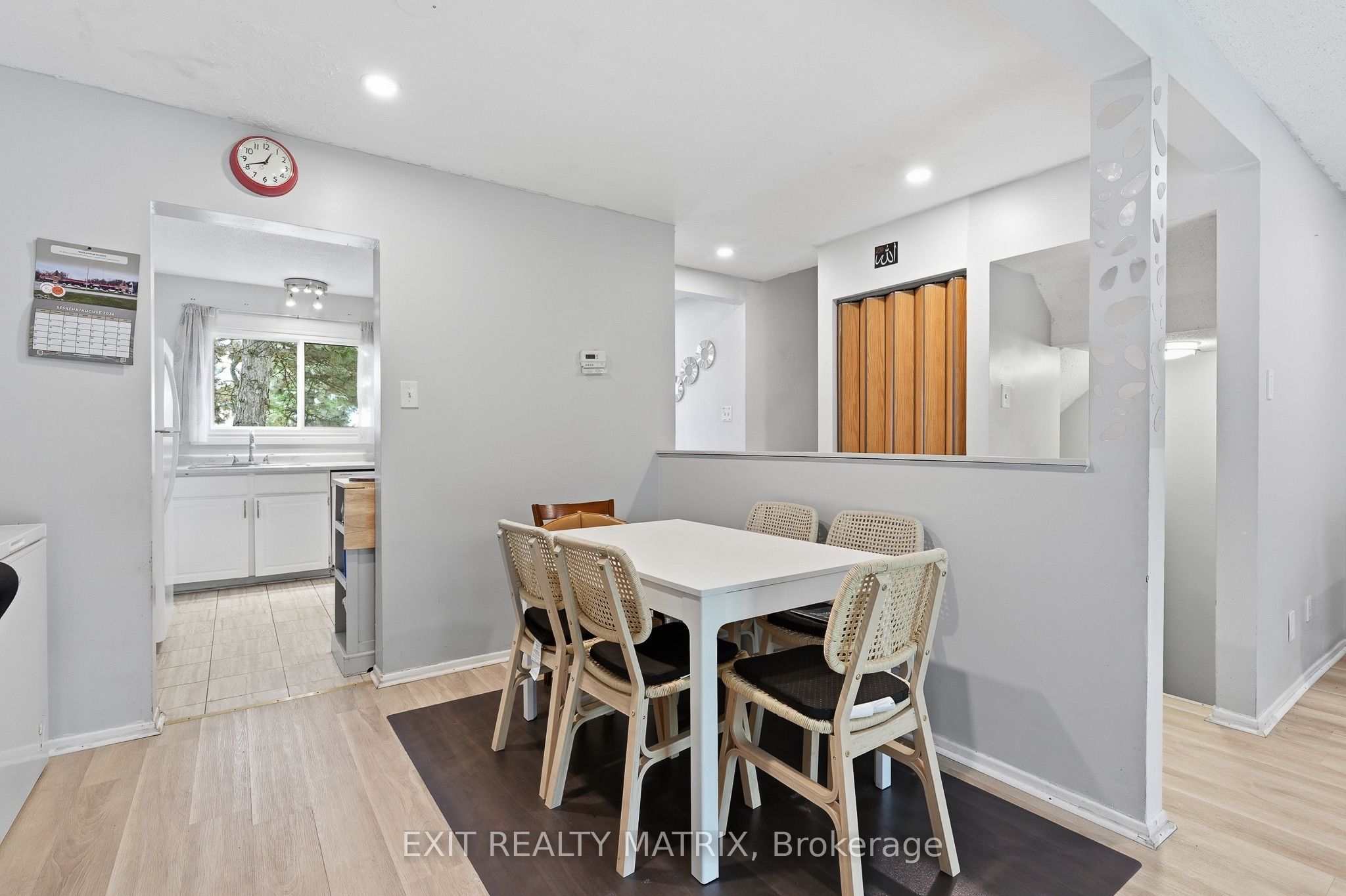 1661 Heron Road 3 Property Photo 12