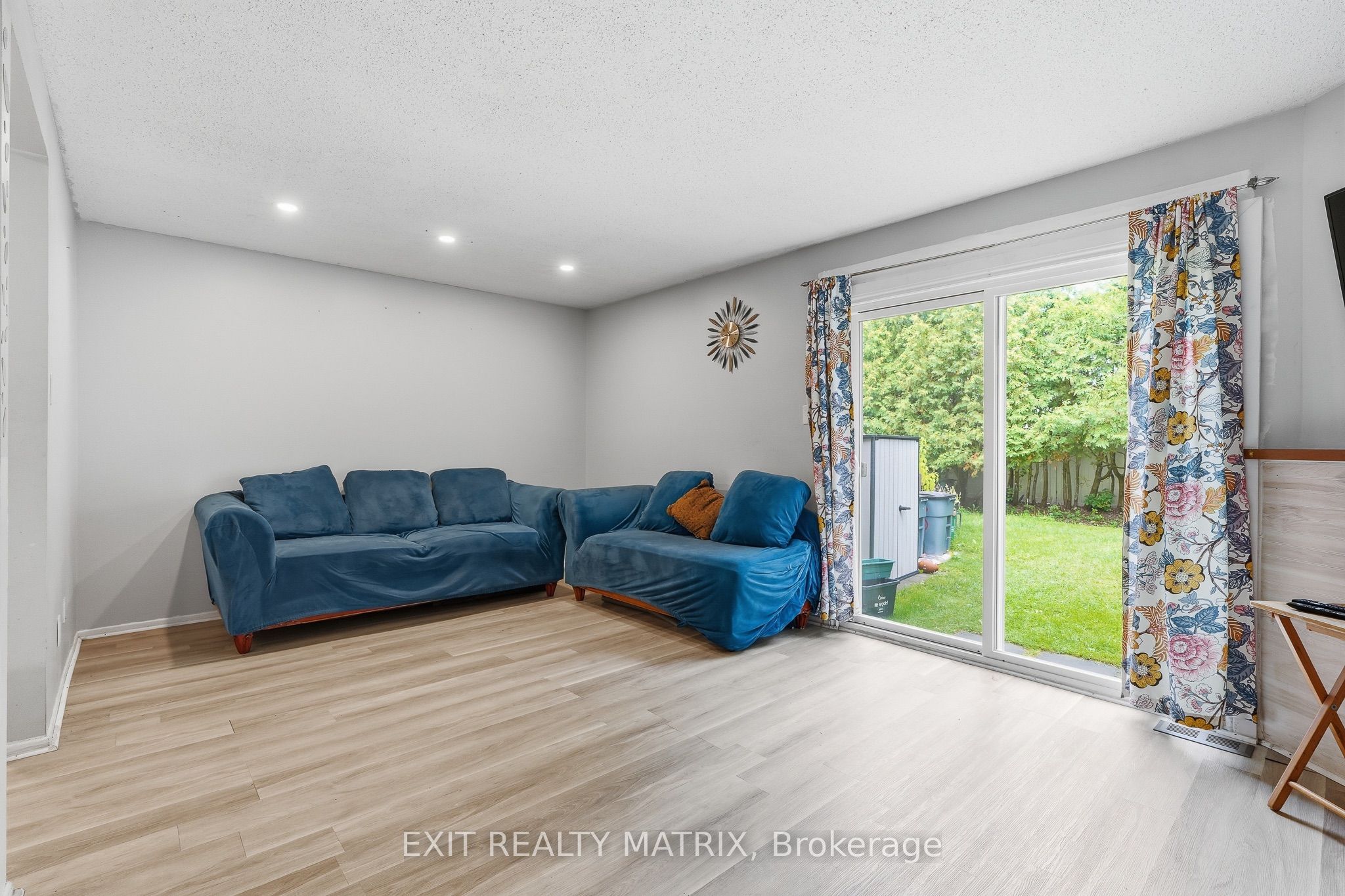 1661 Heron Road 3 Property Photo 14