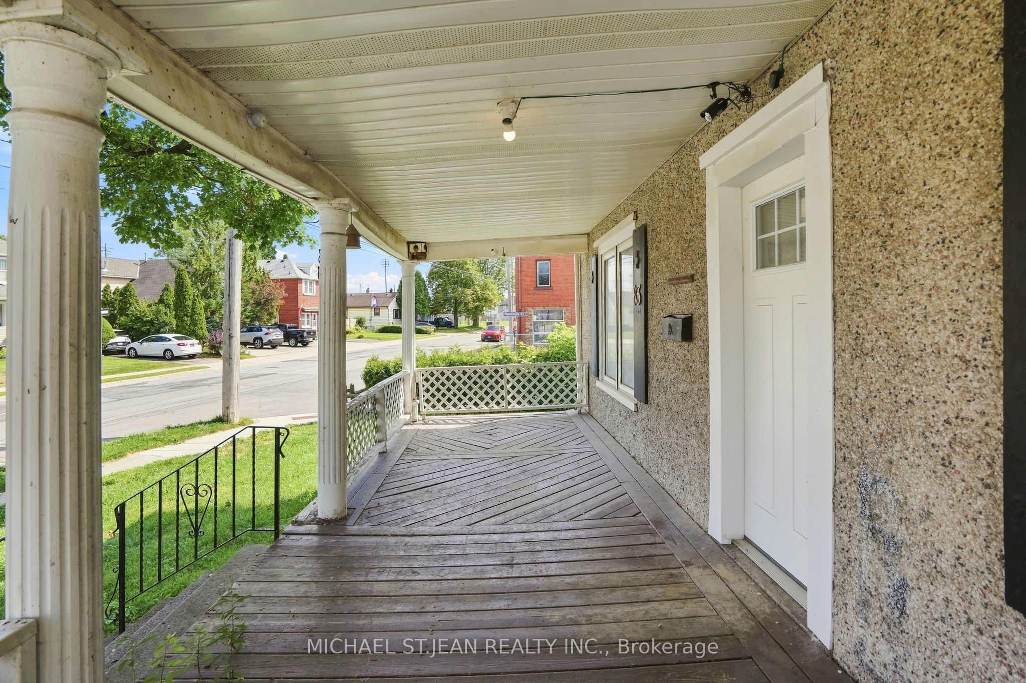 83 Burgar Street Property Photo 9