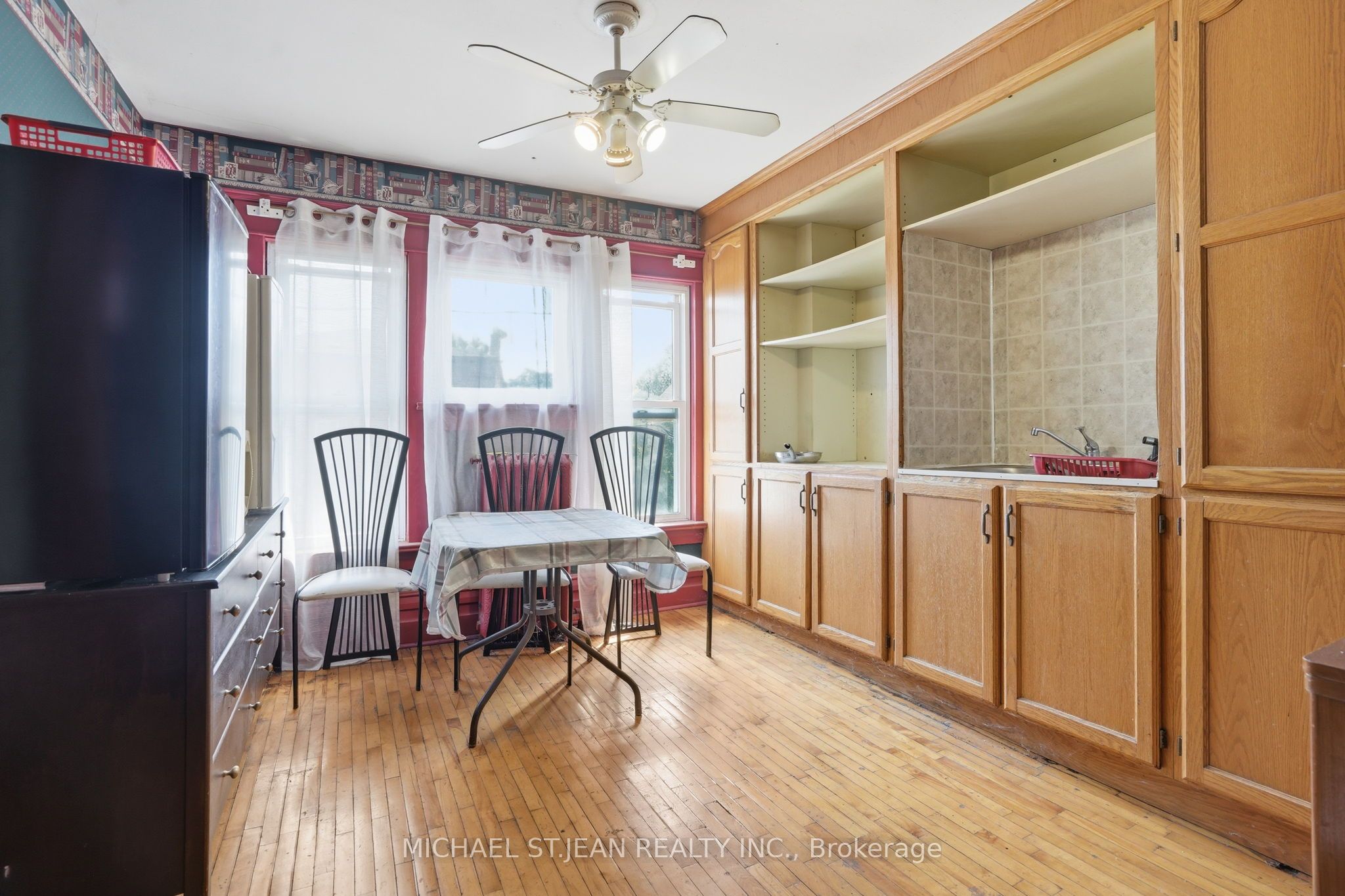 83 Burgar Street Property Photo 14
