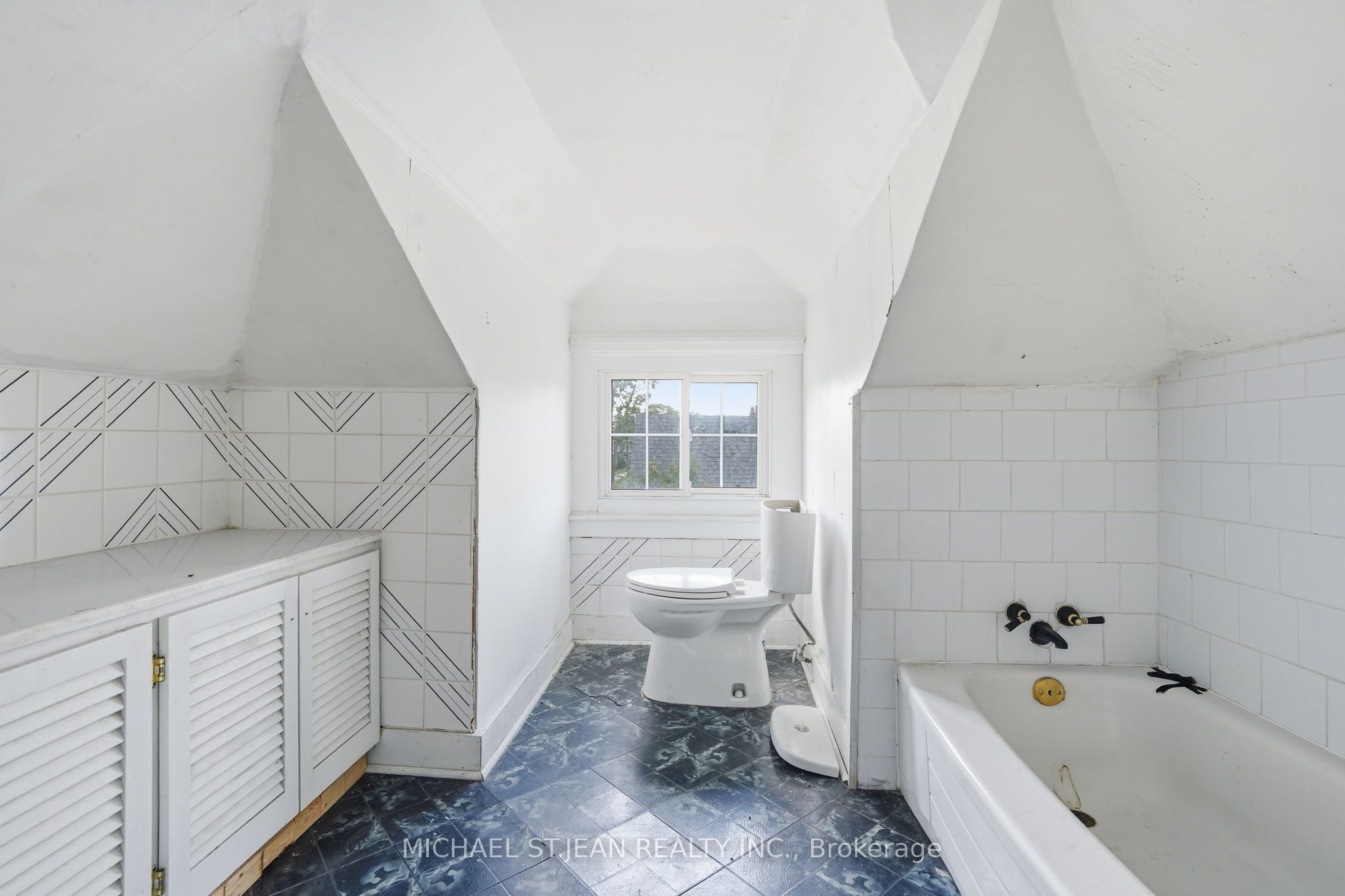 83 Burgar Street Property Photo 17