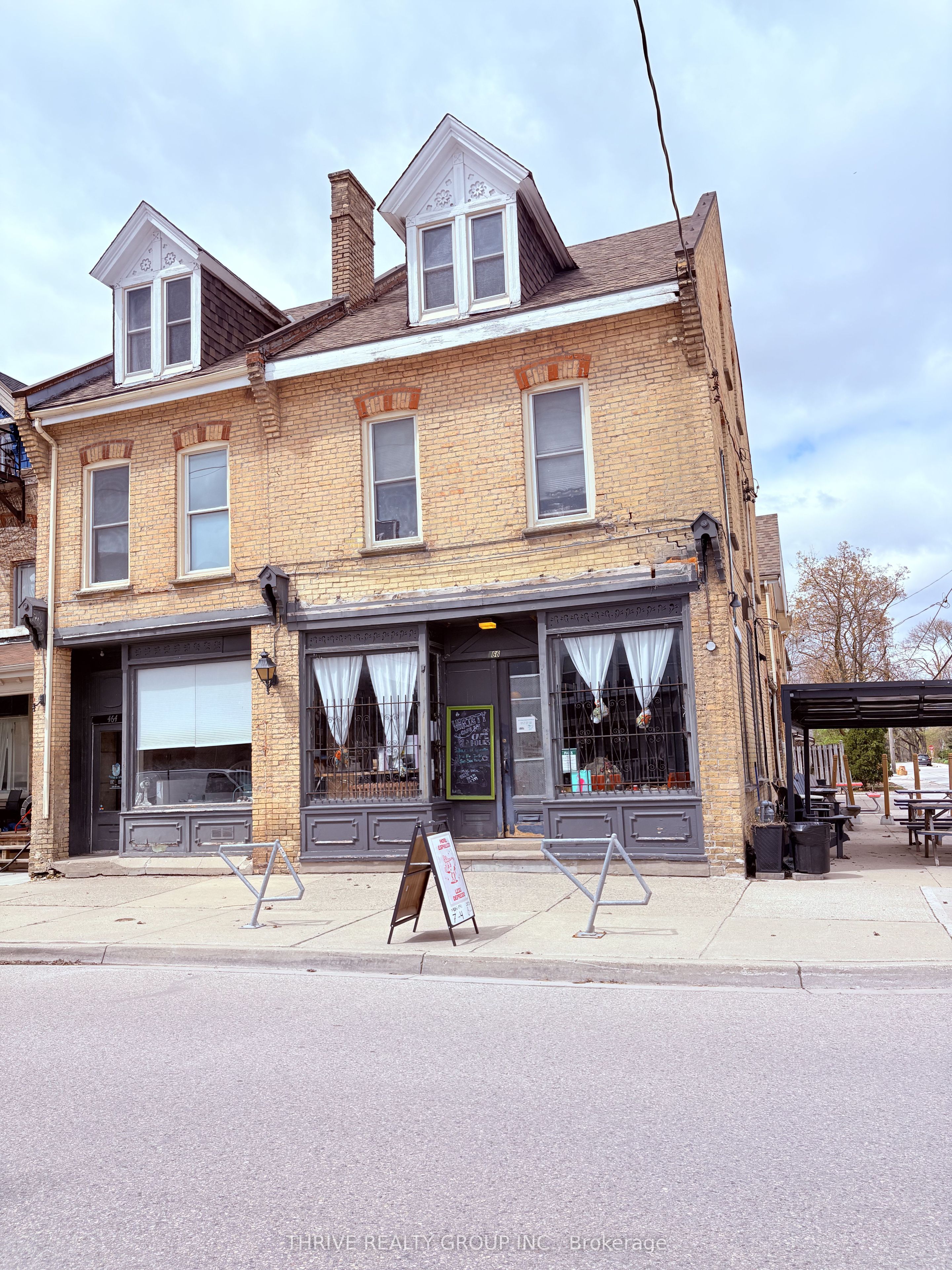 466 Dufferin Avenue 1 Property Photo 1