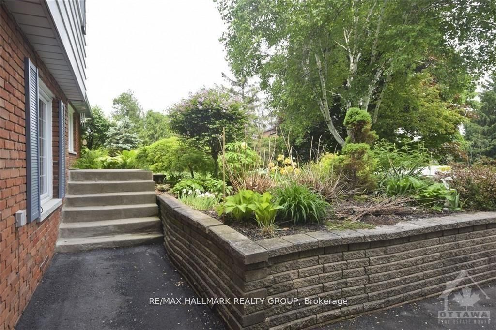 14 Whippoorwill Drive Property Photo 2