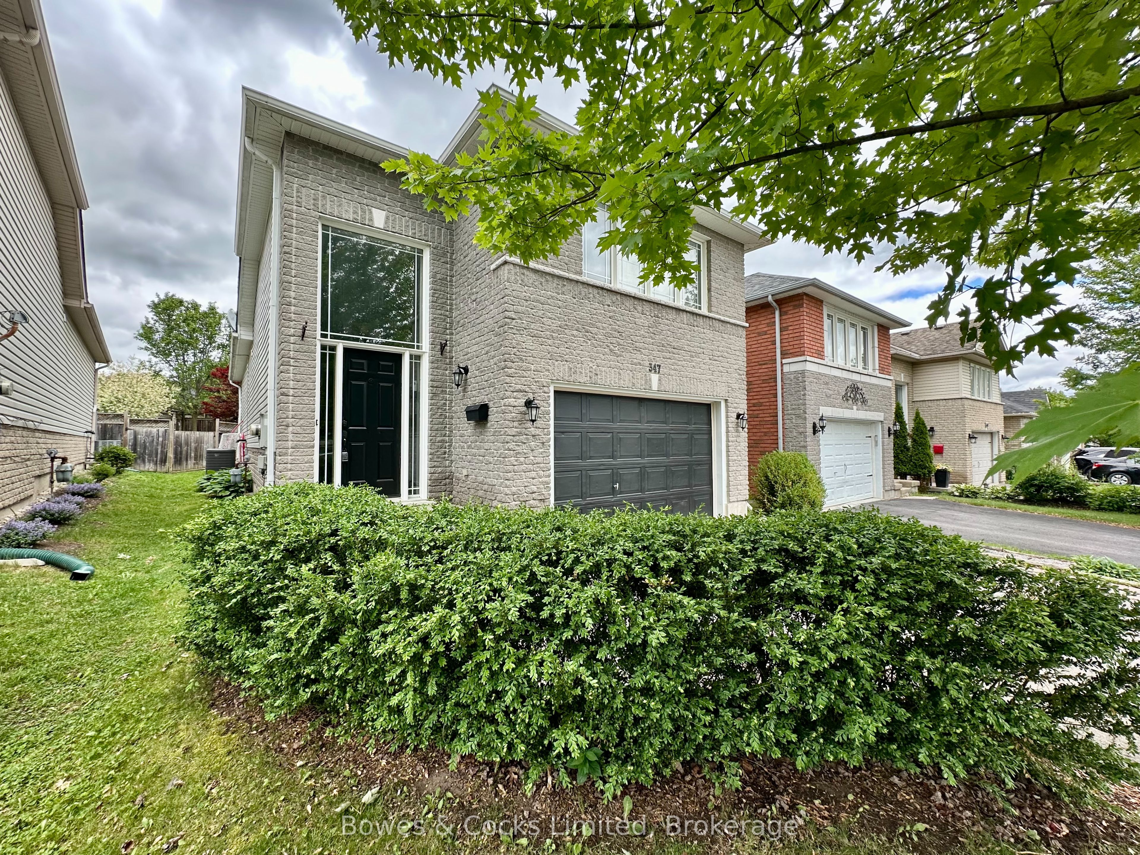 347 Middlefield Road Property Photo 3