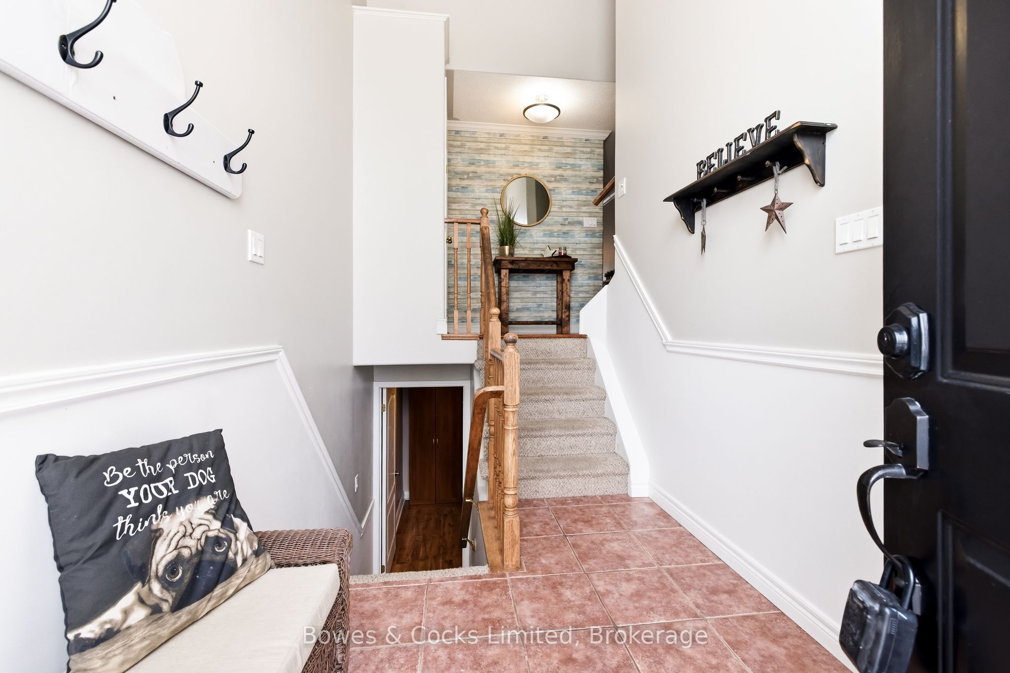 347 Middlefield Road Property Photo 4