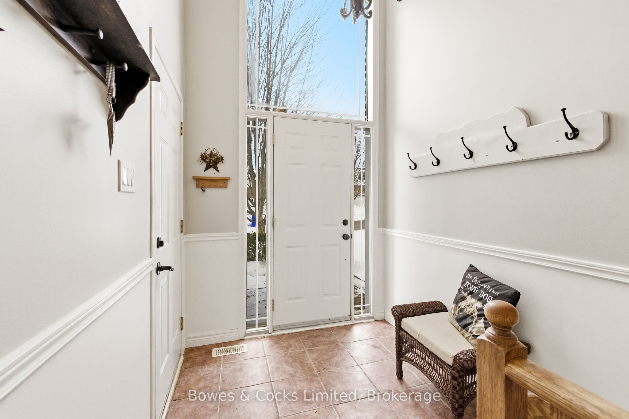347 Middlefield Road Property Photo 5
