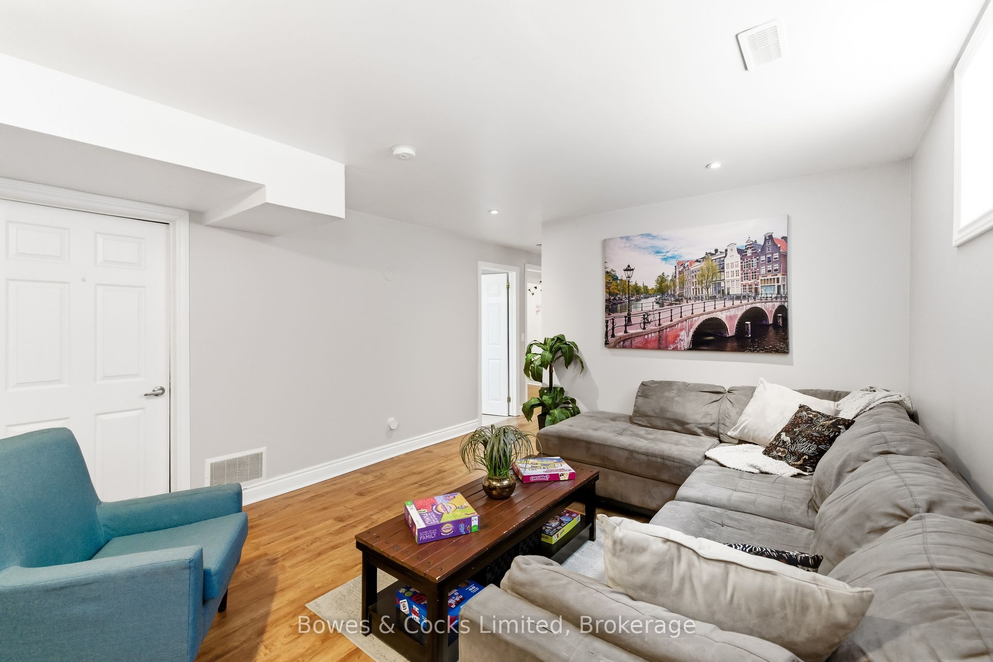 347 Middlefield Road Property Photo 31