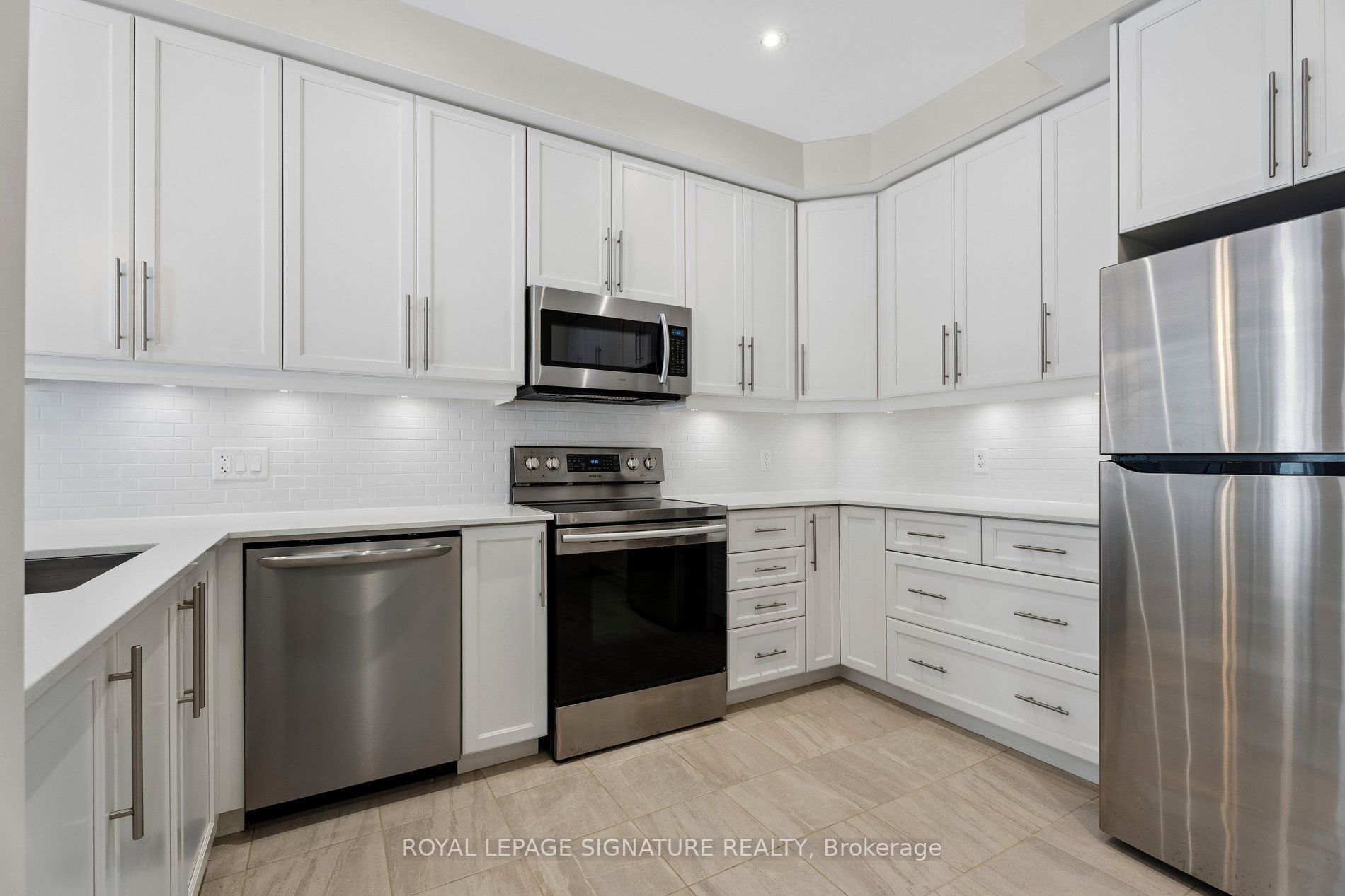30 Times Square Boulevard 112 Property Photo 10