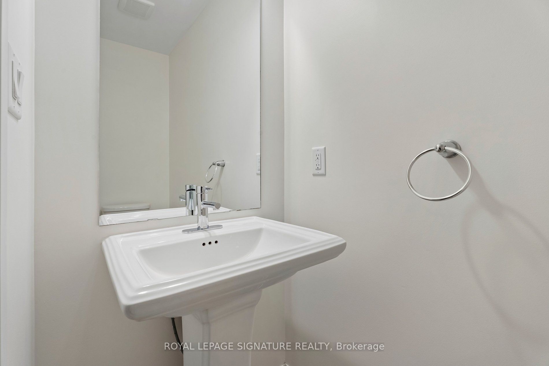 30 Times Square Boulevard 112 Property Photo 13