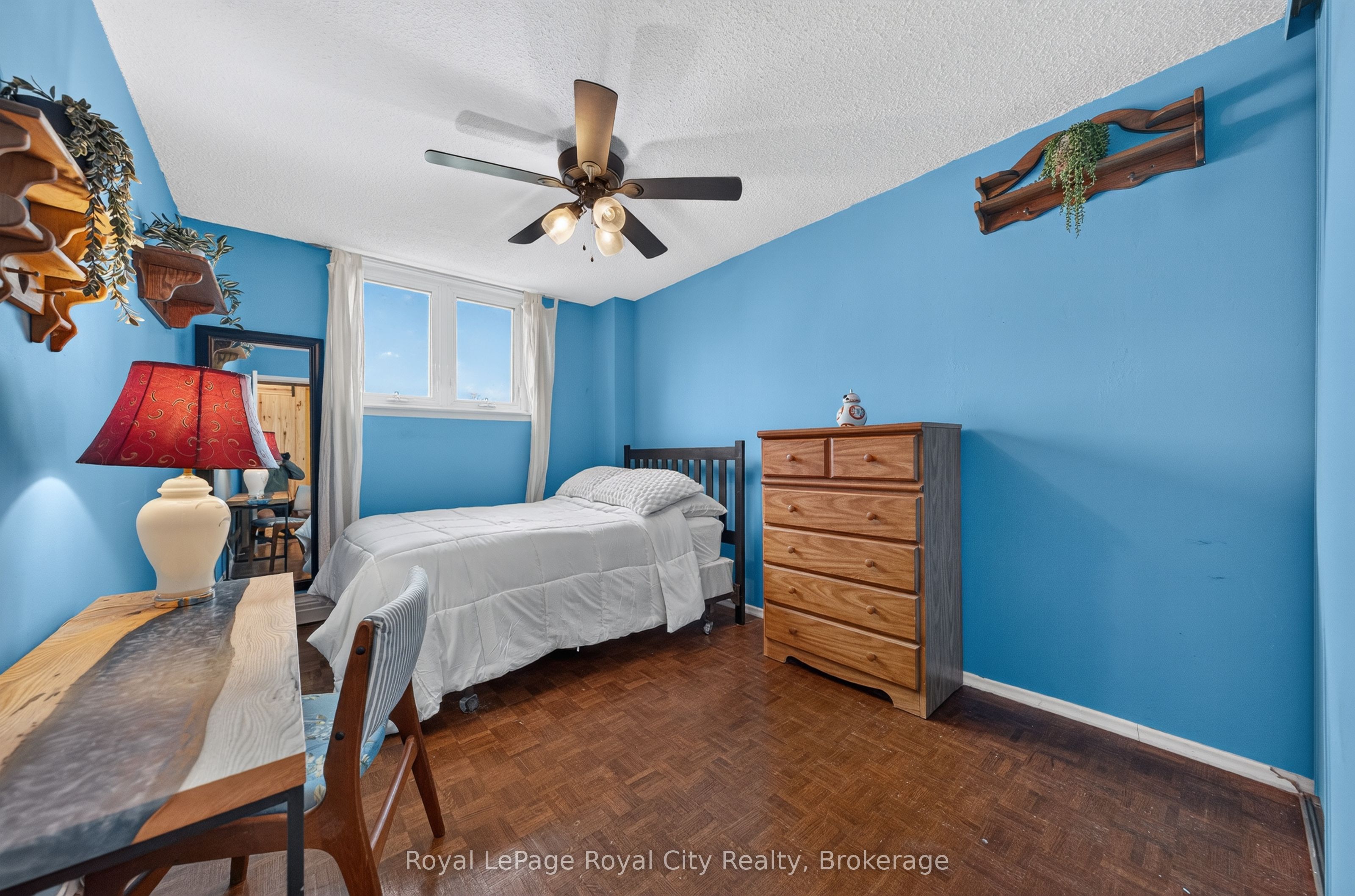 19 Woodlawn Road E 206 Property Photo 28