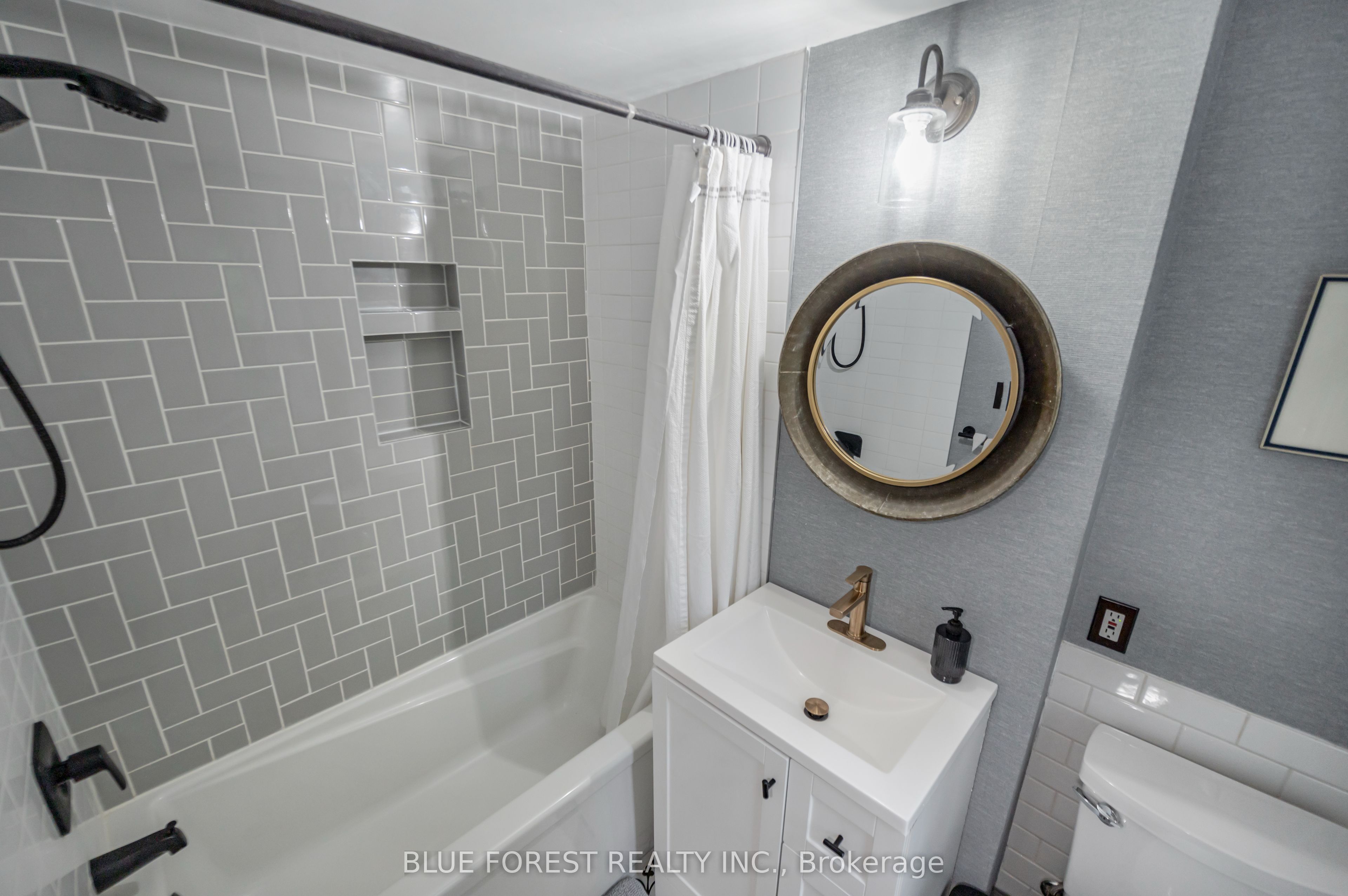 194 Belgrave Avenue Property Photo 13