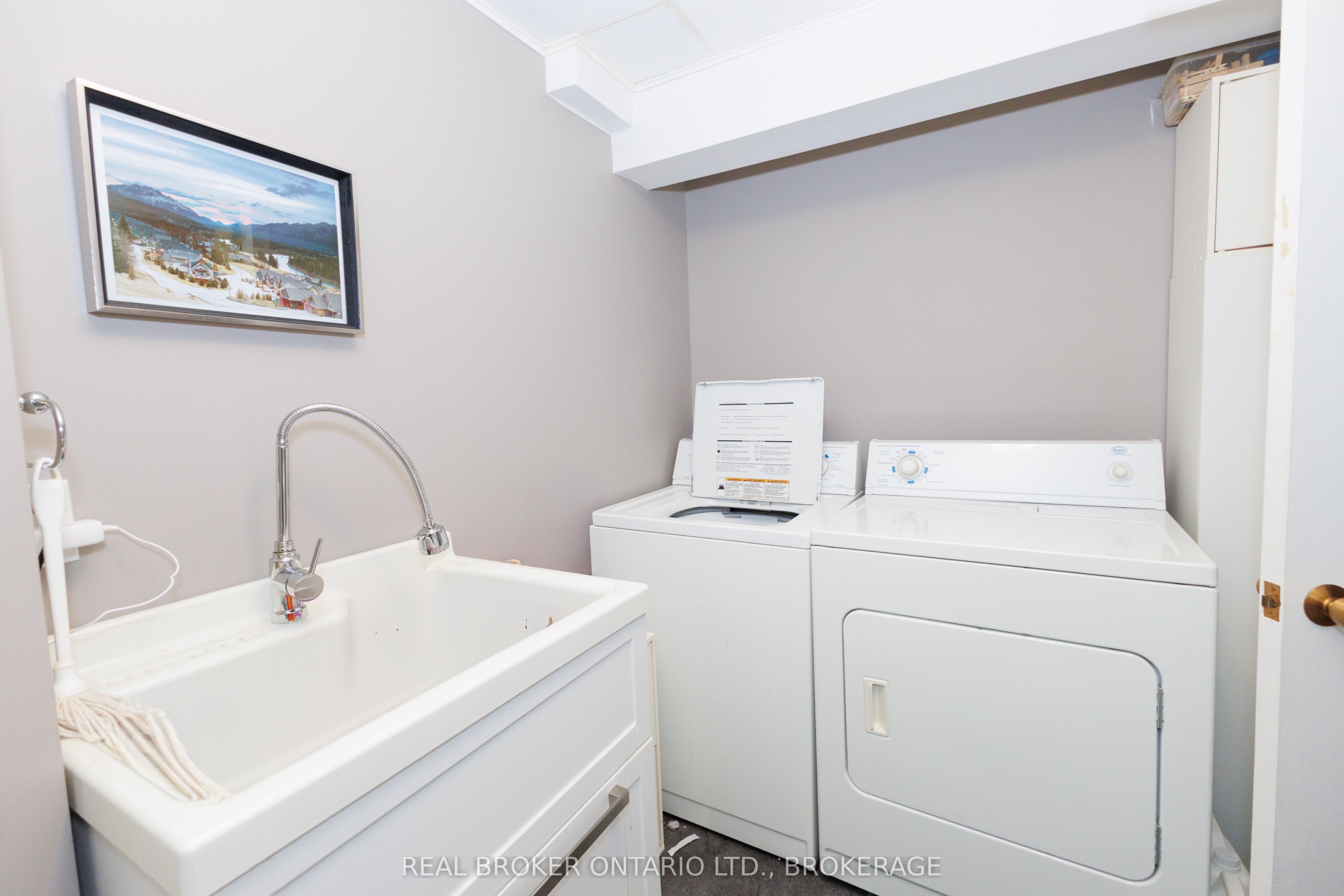 76 Kincardine Street W Property Photo 22