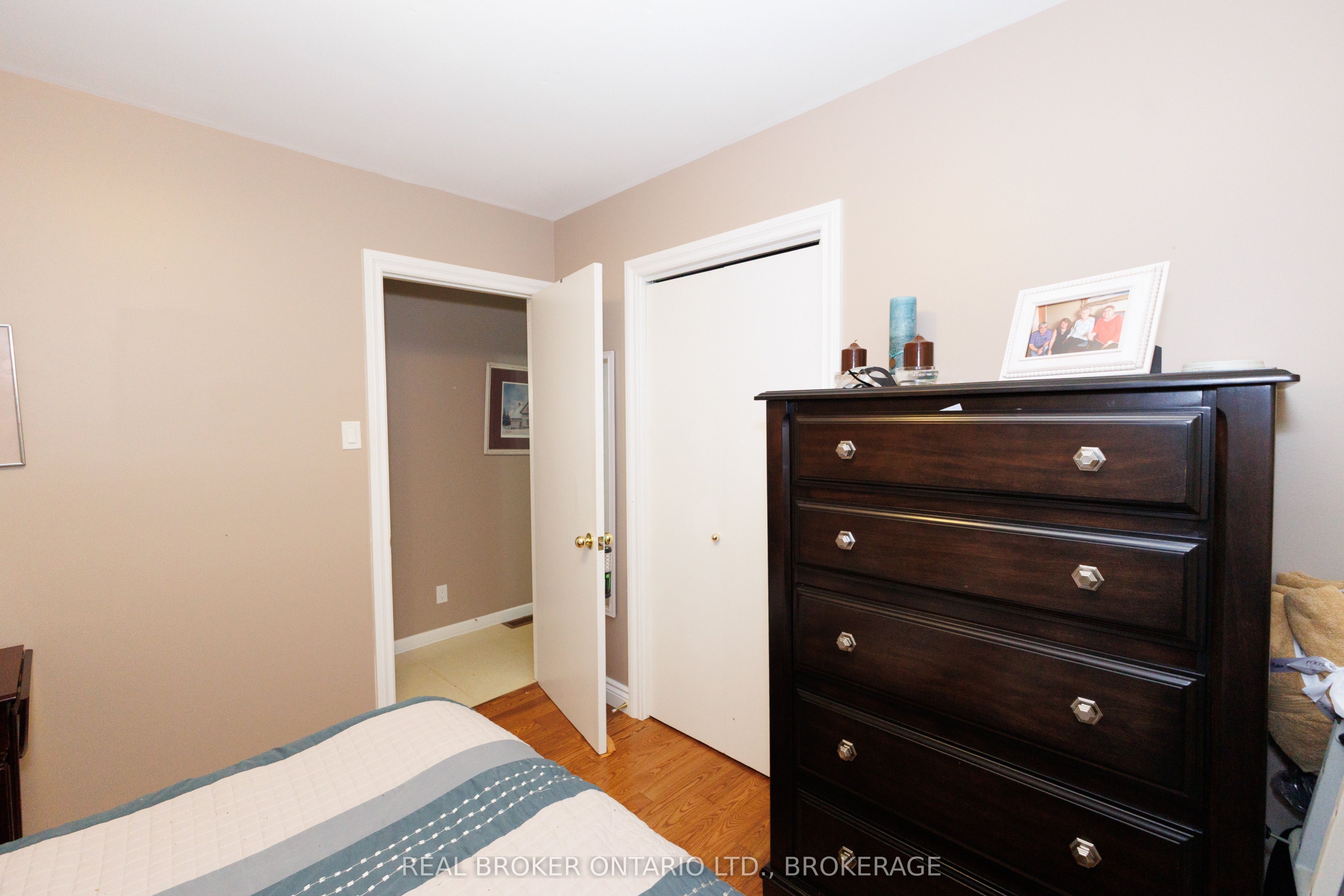 76 Kincardine Street W Property Photo 27