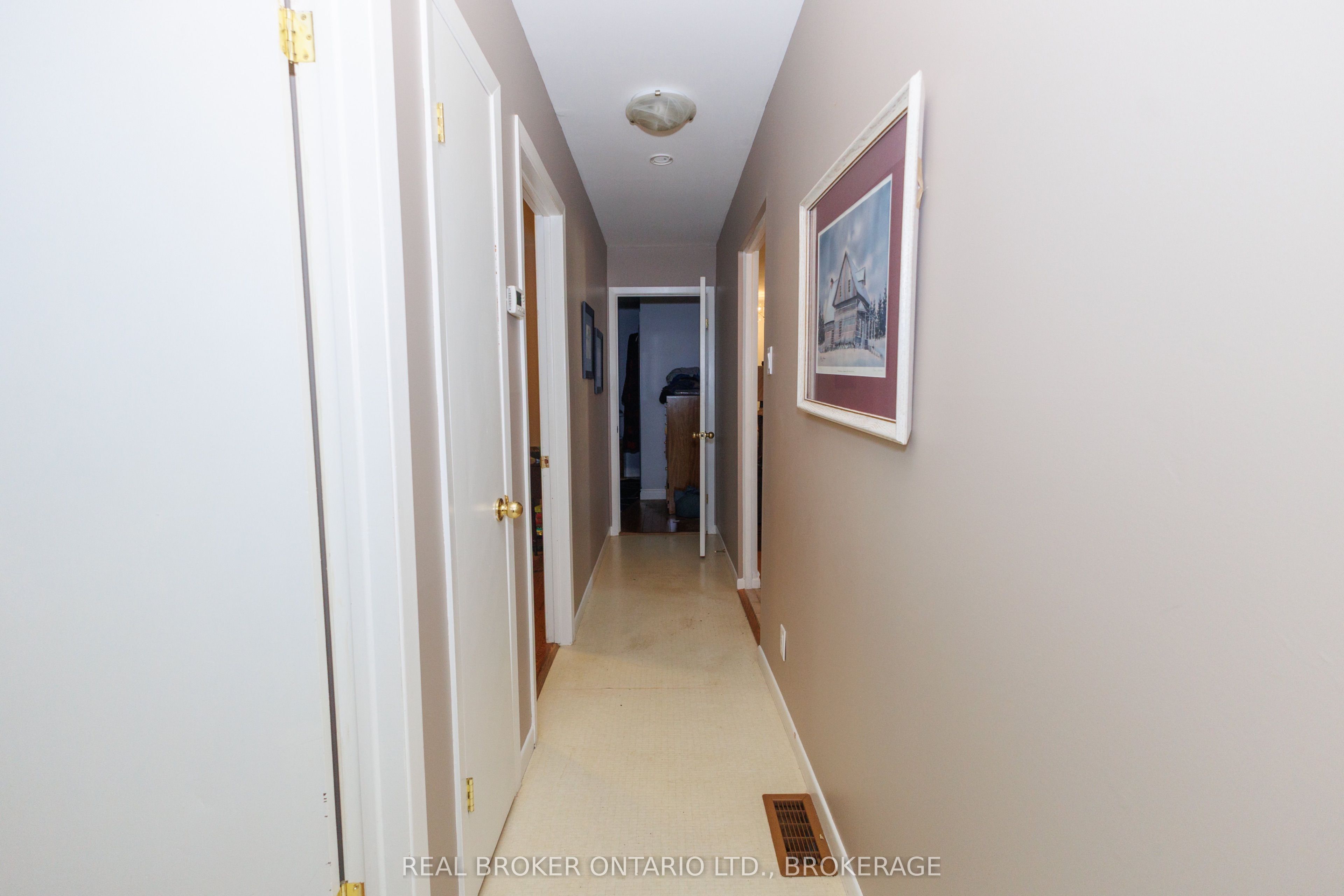 76 Kincardine Street W Property Photo 37