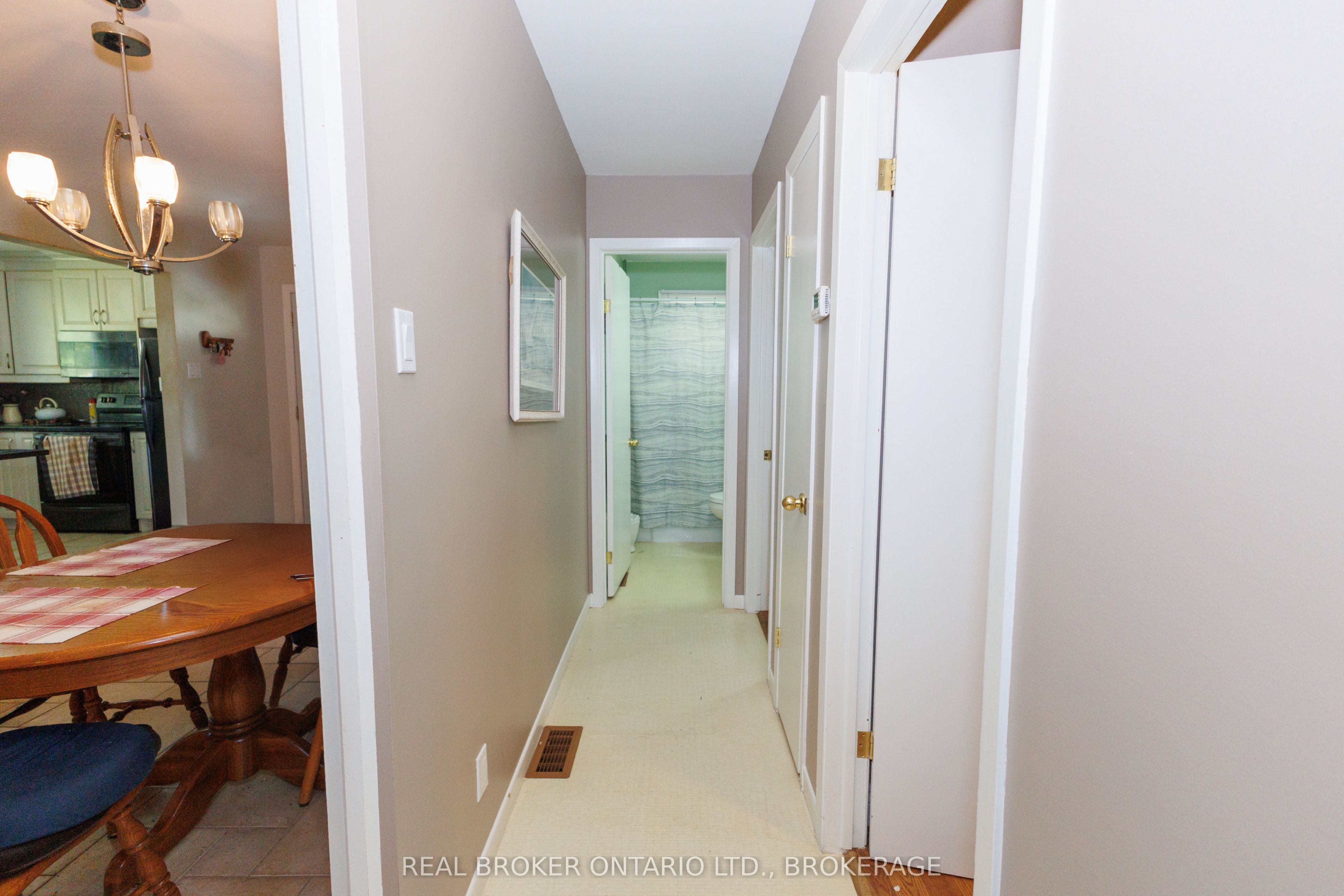 76 Kincardine Street W Property Photo 38