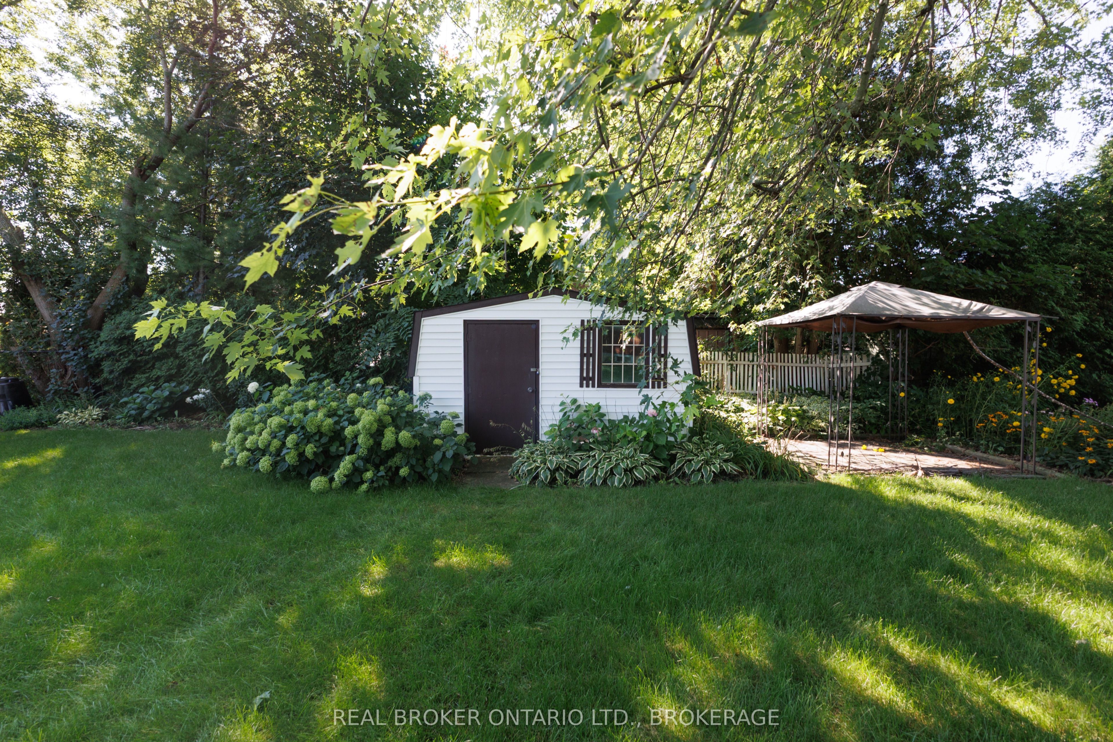 76 Kincardine Street W Property Photo 48
