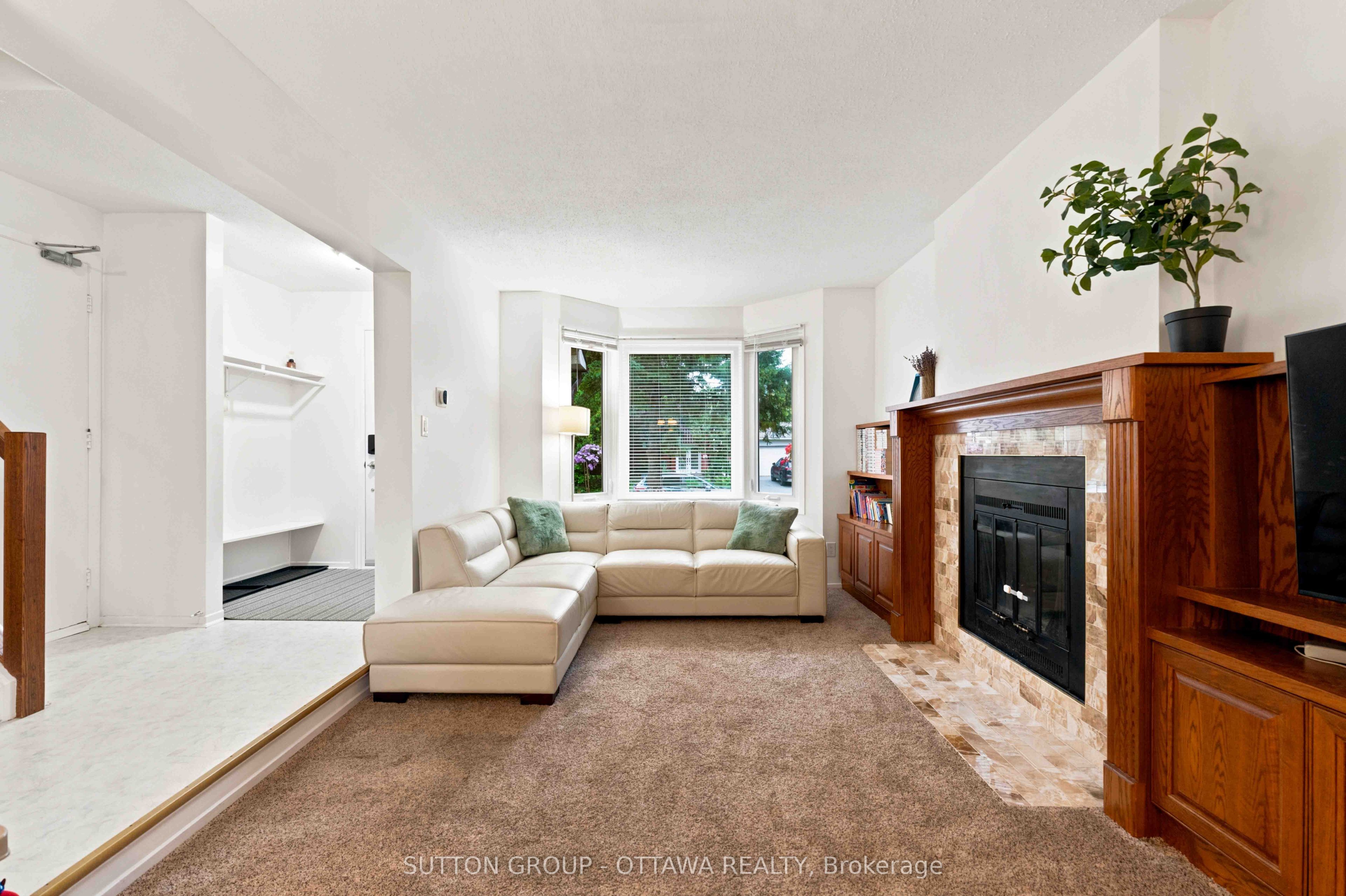 66 Fieldgate Drive Property Photo 8