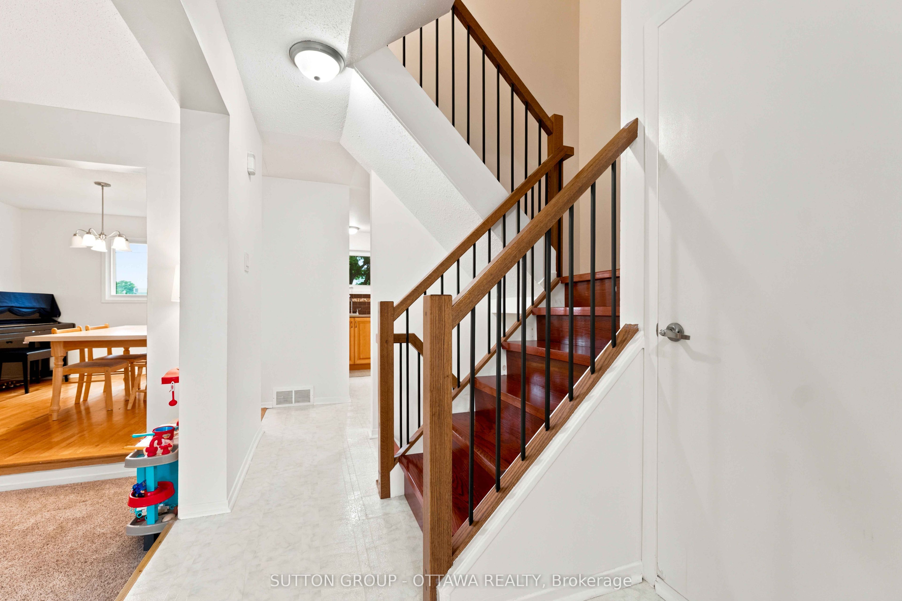 66 Fieldgate Drive Property Photo 24
