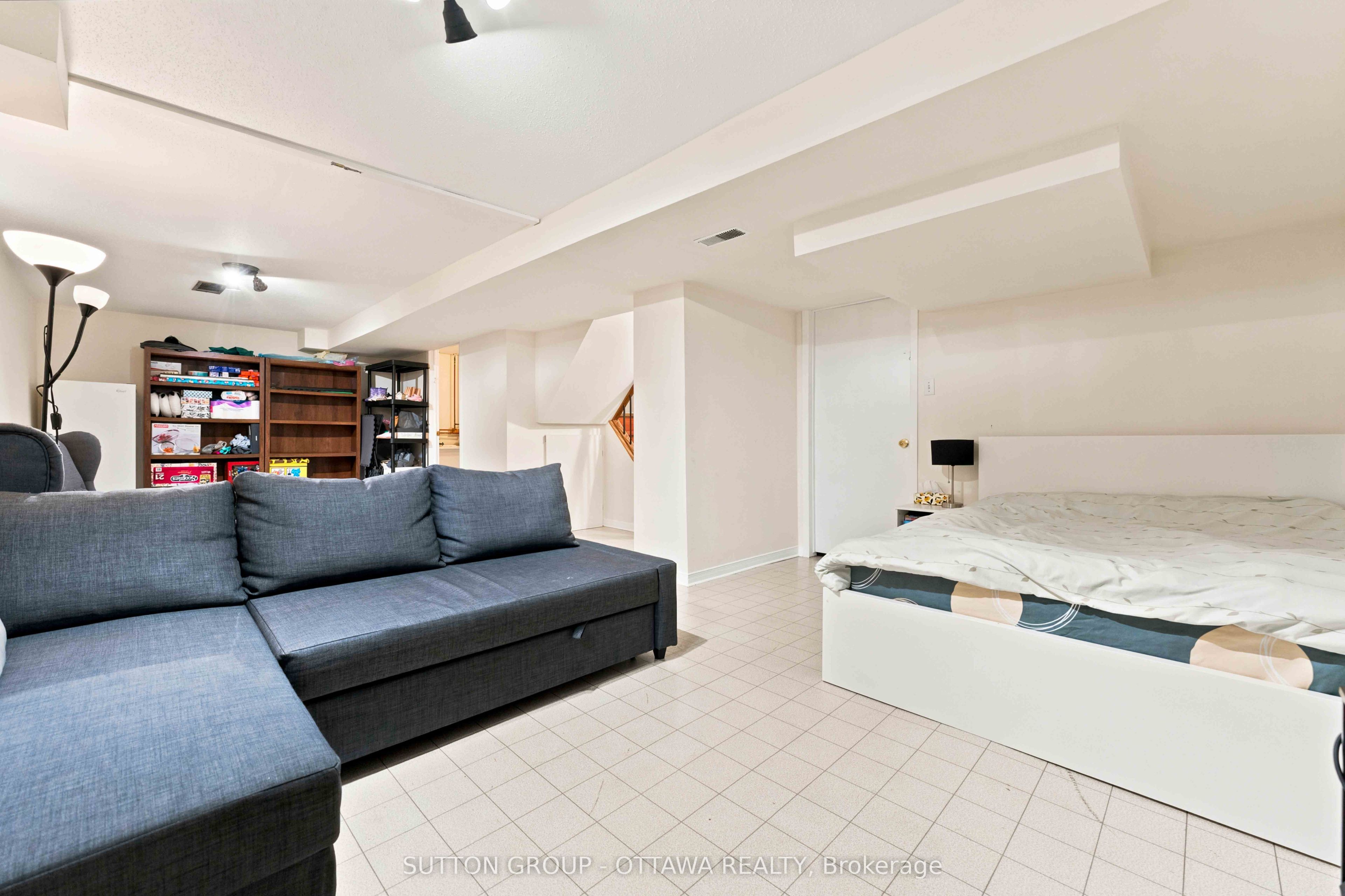 66 Fieldgate Drive Property Photo 40