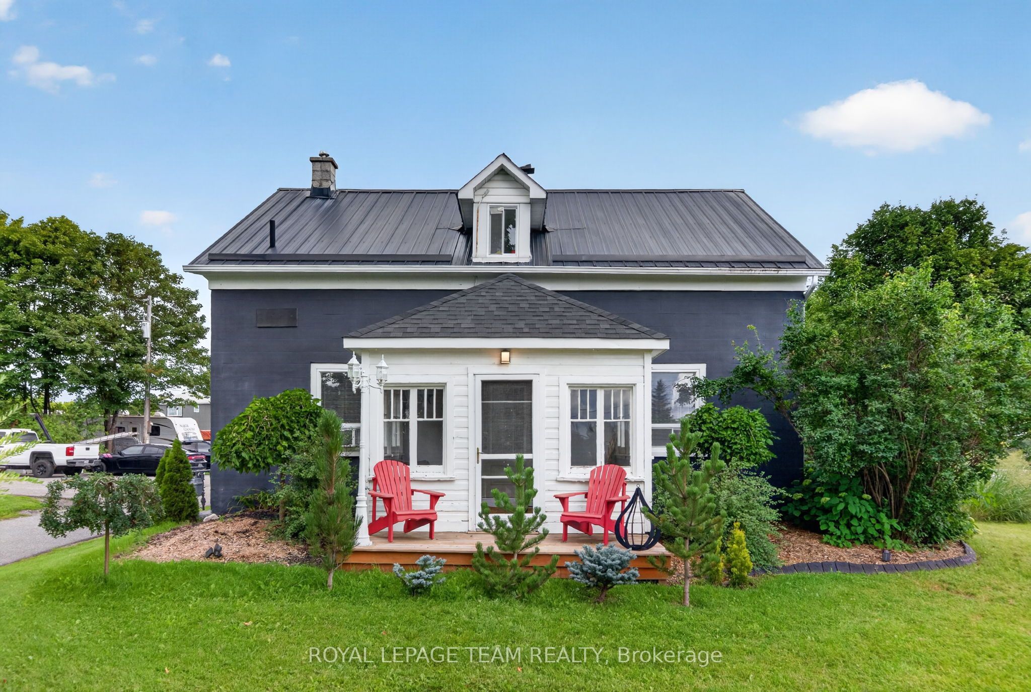 1629 River Road Property Photo 1