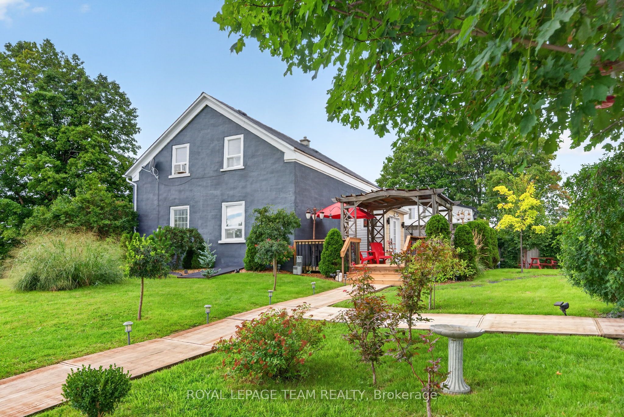 1629 River Road Property Photo 4