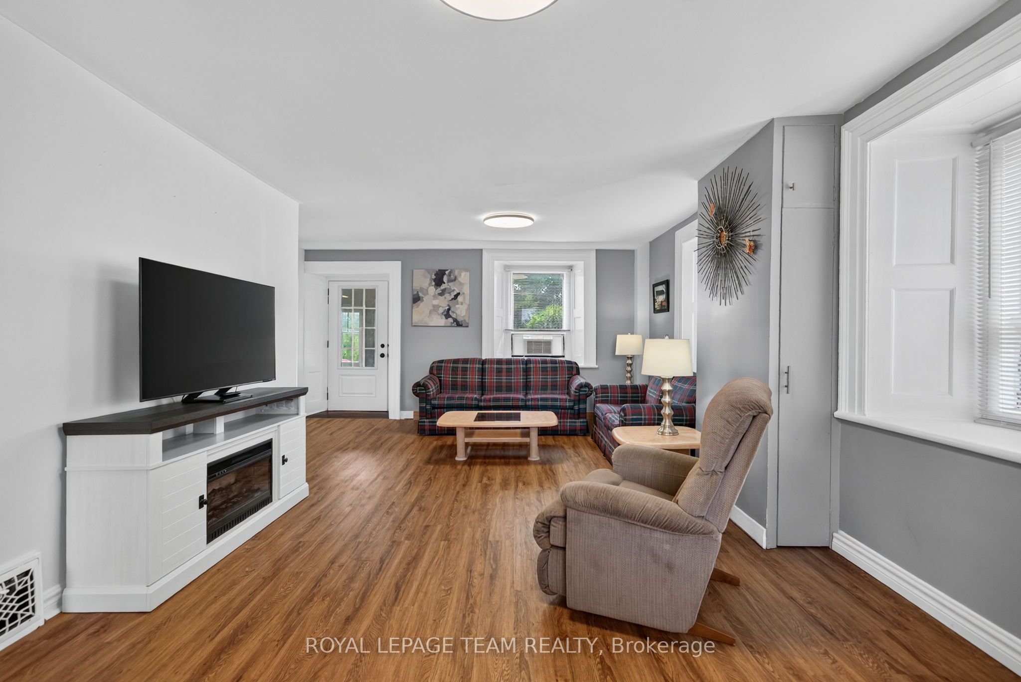 1629 River Road Property Photo 8