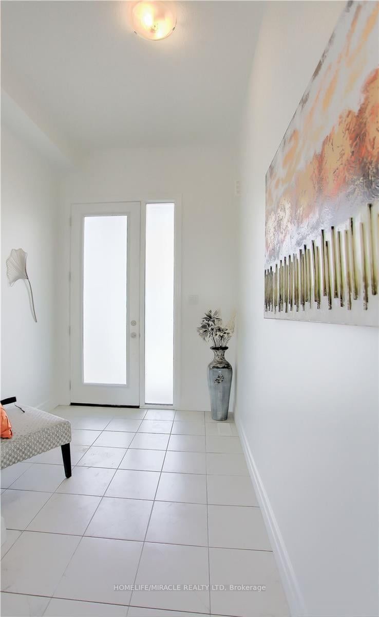 99 Saddlebrook Court Property Photo 16