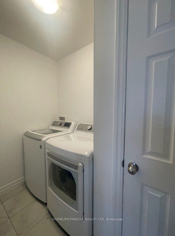 99 Saddlebrook Court Property Photo 29