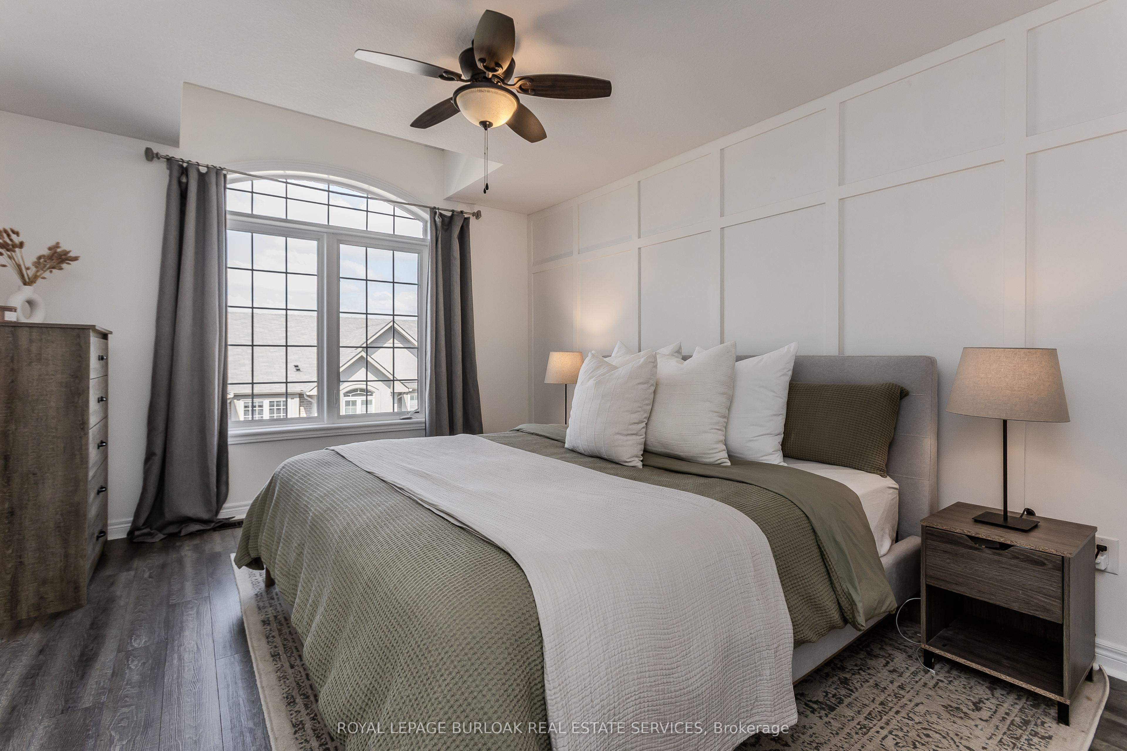 215 Dundas Street E 29 Property Photo 11