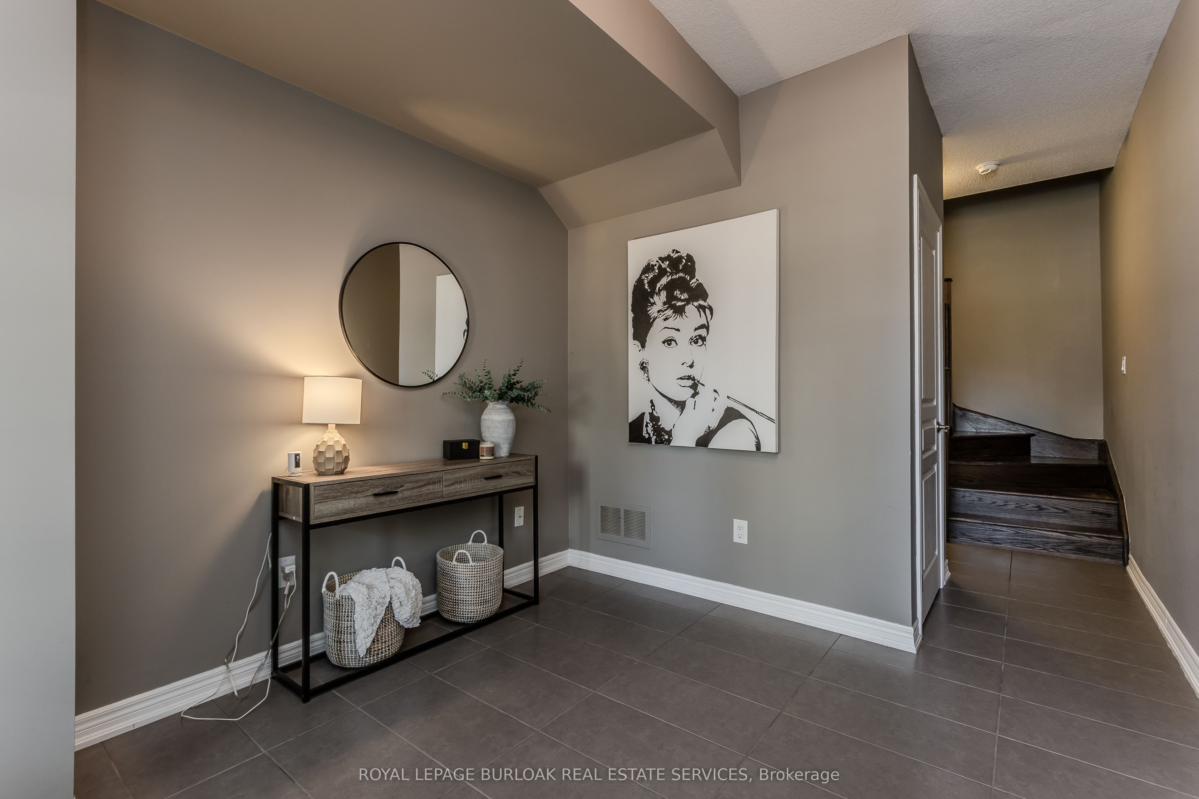 215 Dundas Street E 29 Property Photo 15
