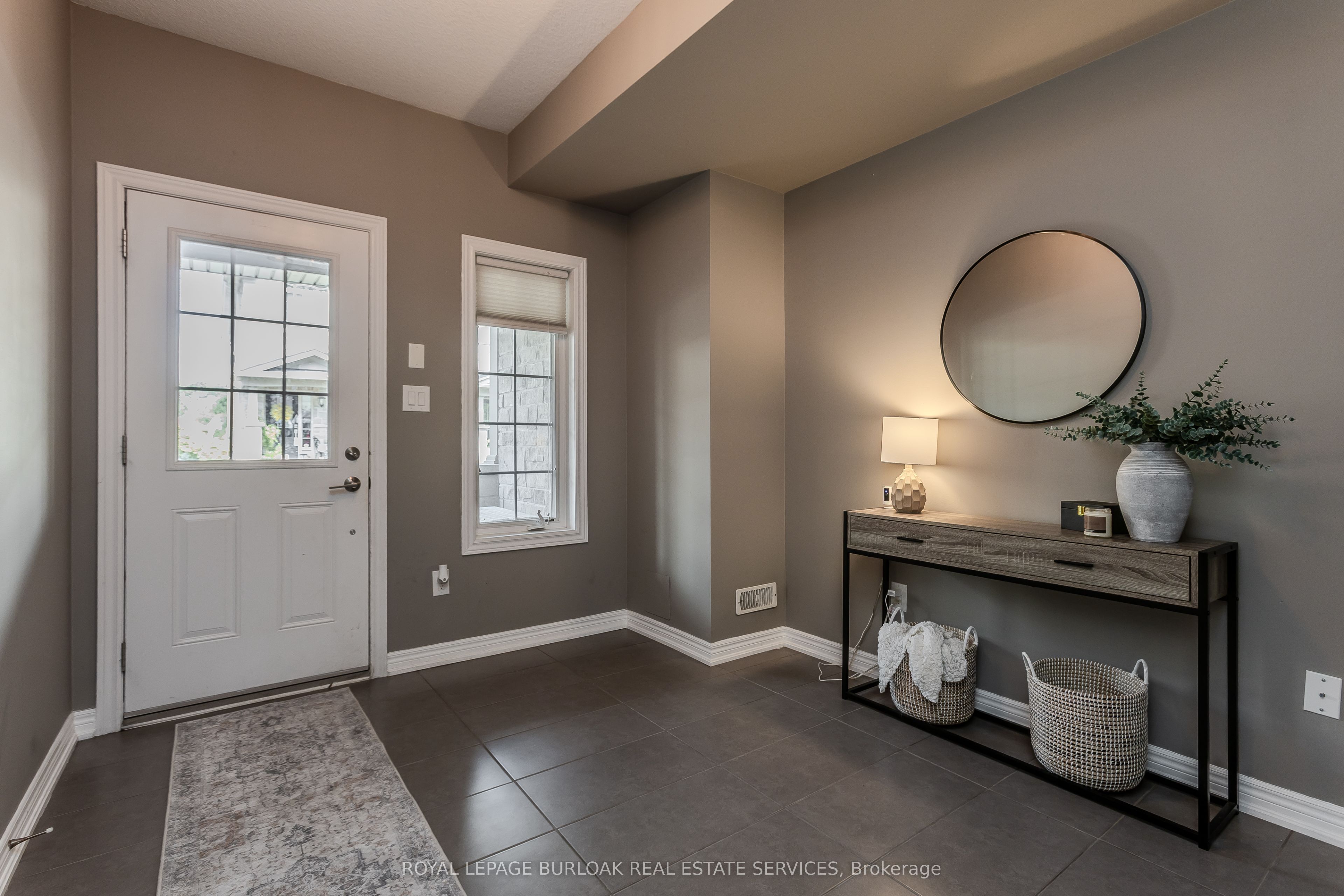 215 Dundas Street E 29 Property Photo 16