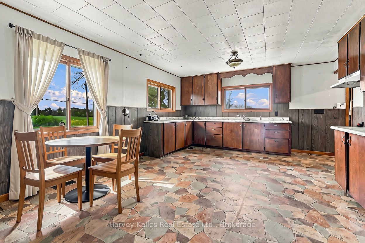 147 Caughey Road Property Photo 9