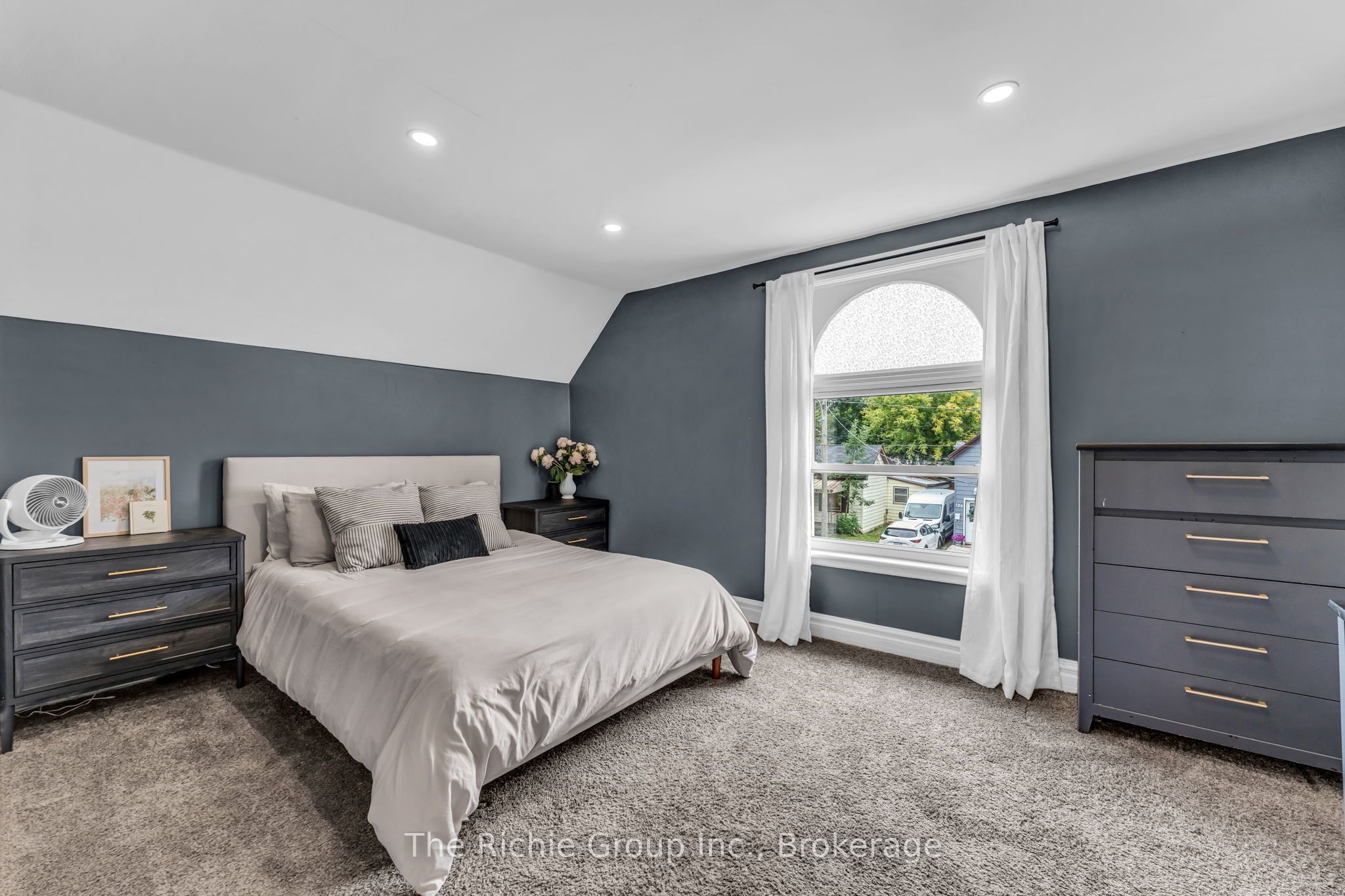 119 Brock Street Property Photo 13