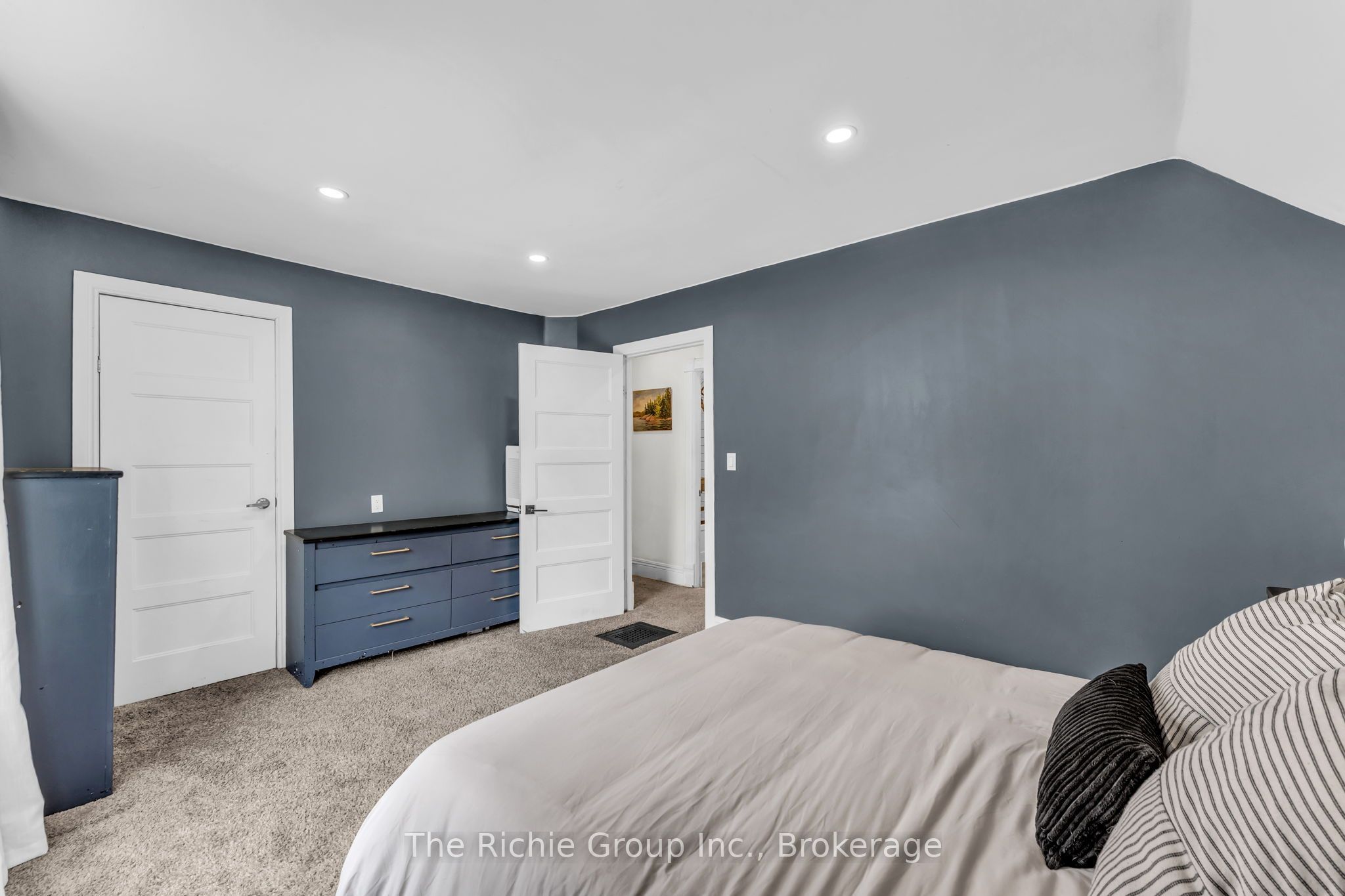 119 Brock Street Property Photo 14