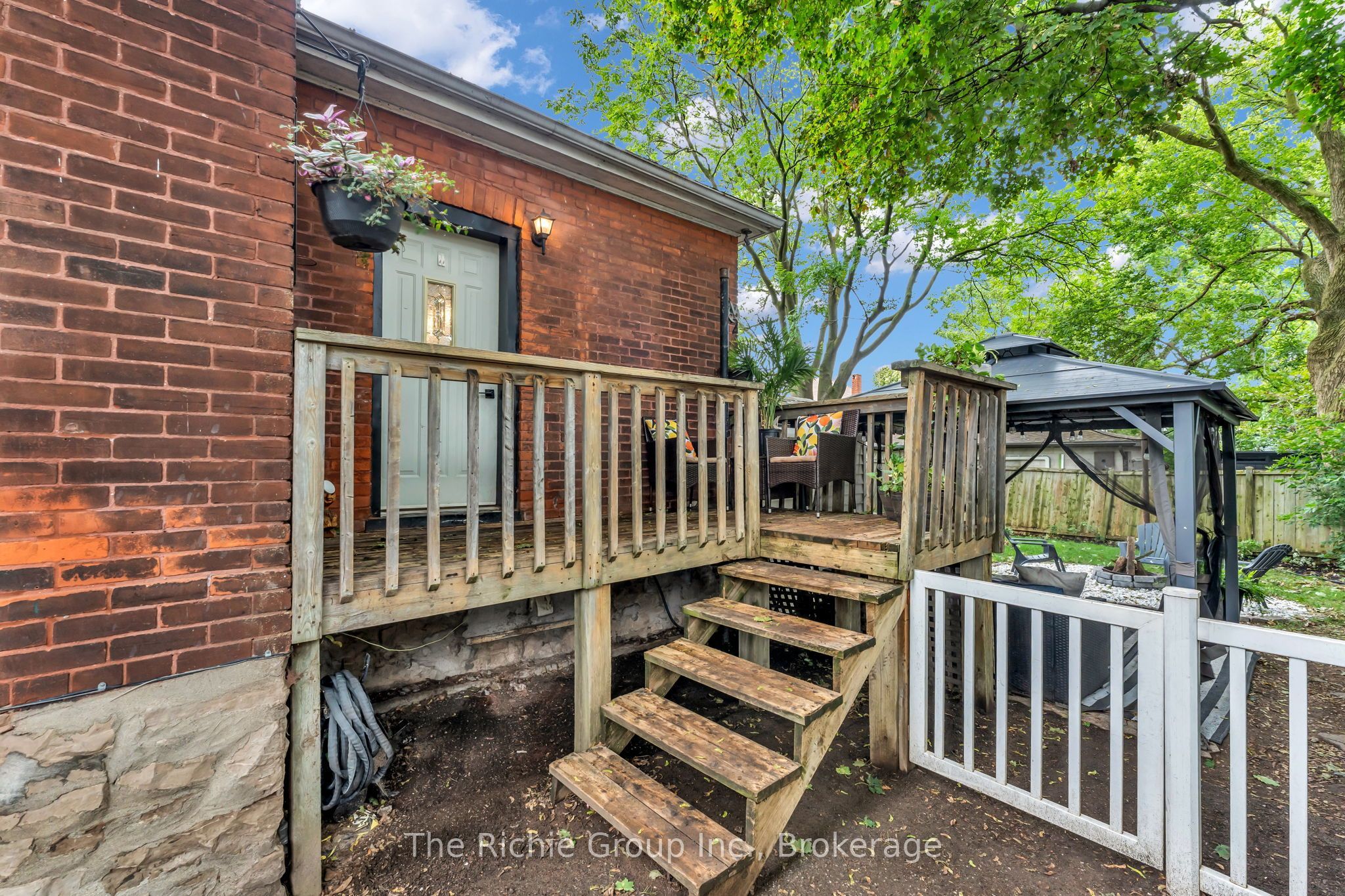 119 Brock Street Property Photo 23