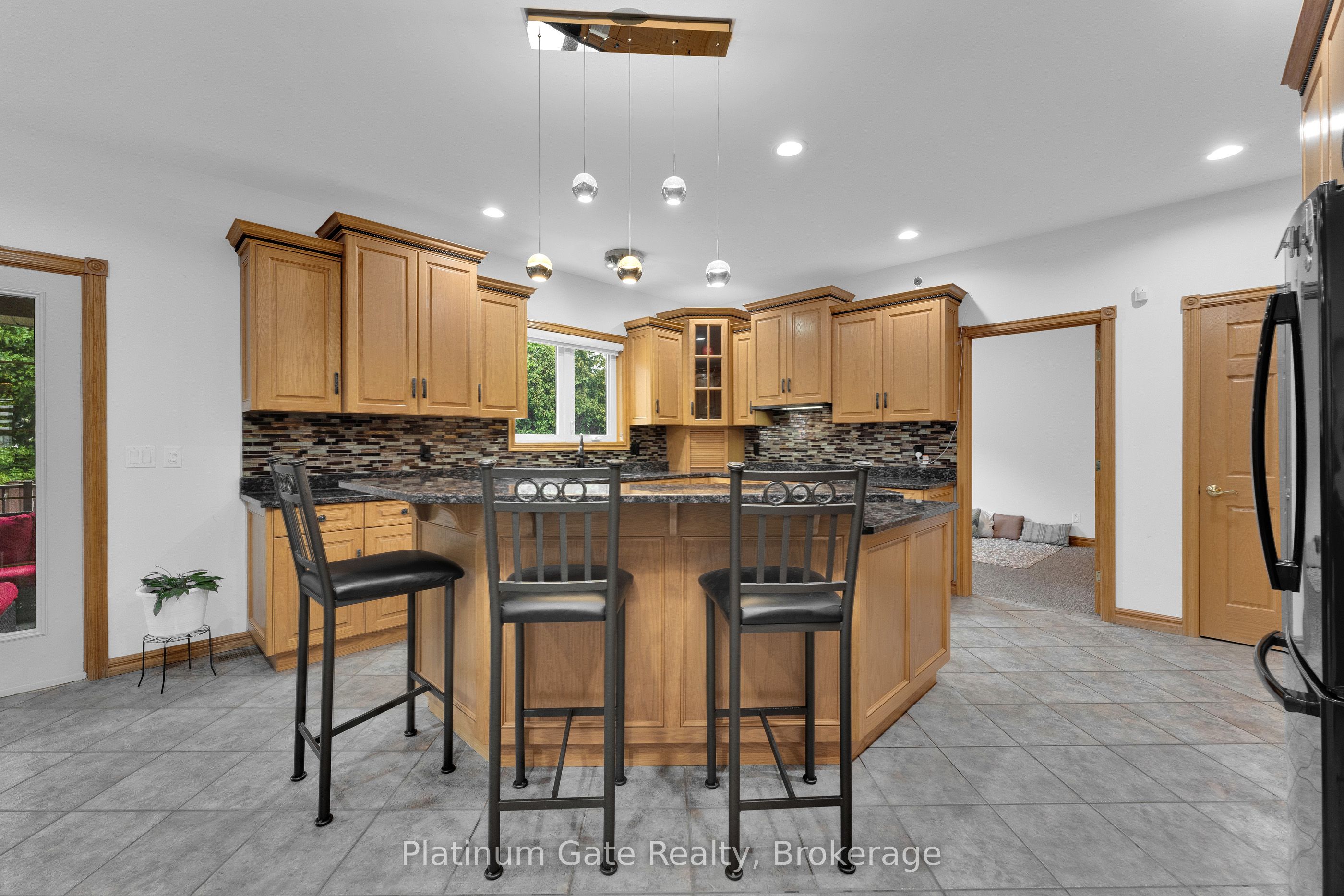 150 Seymour Crescent Property Photo 23