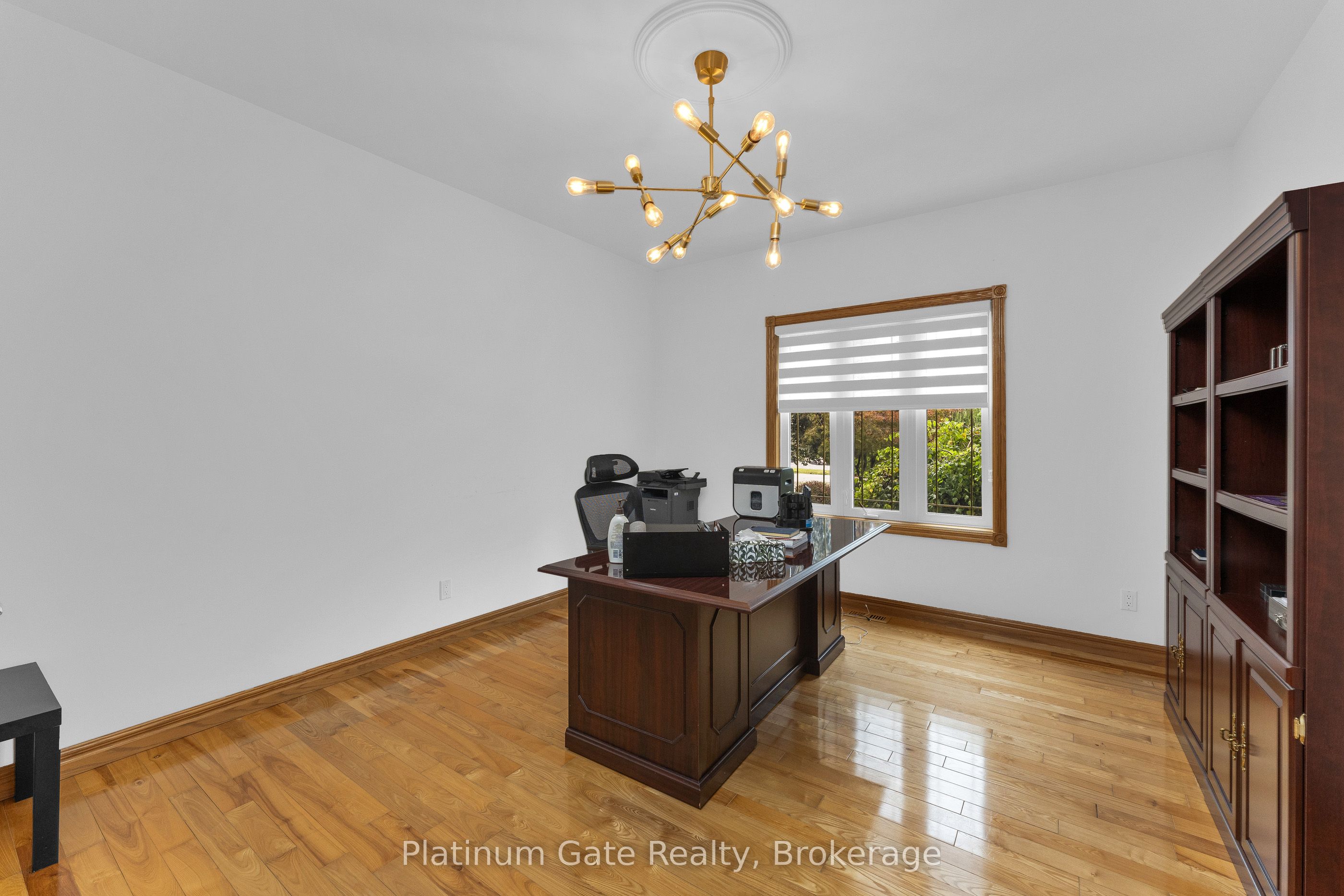 150 Seymour Crescent Property Photo 32