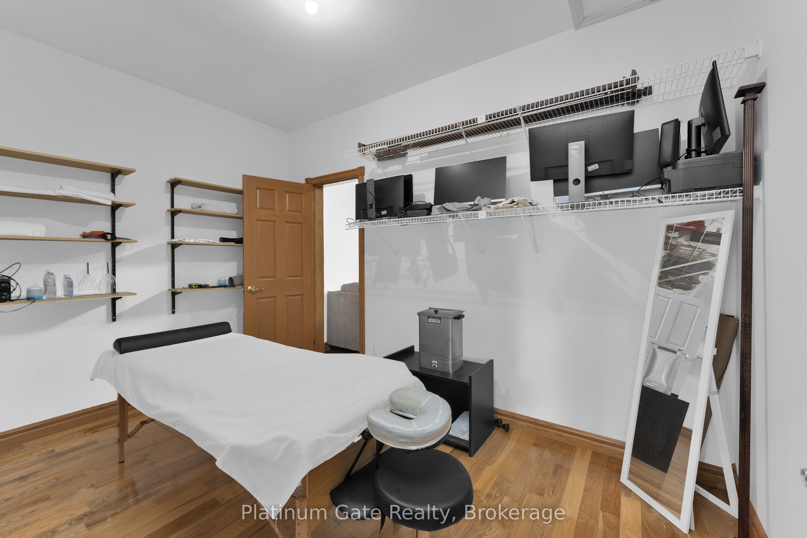 150 Seymour Crescent Property Photo 33