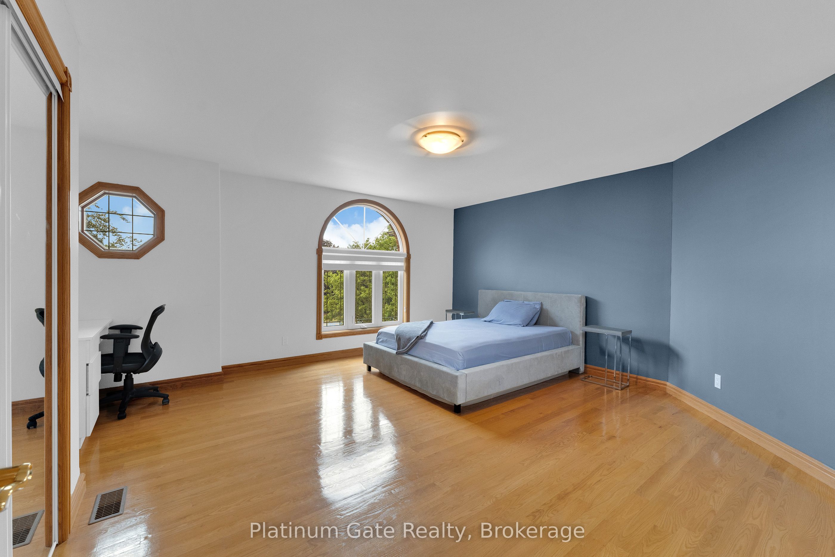 150 Seymour Crescent Property Photo 41